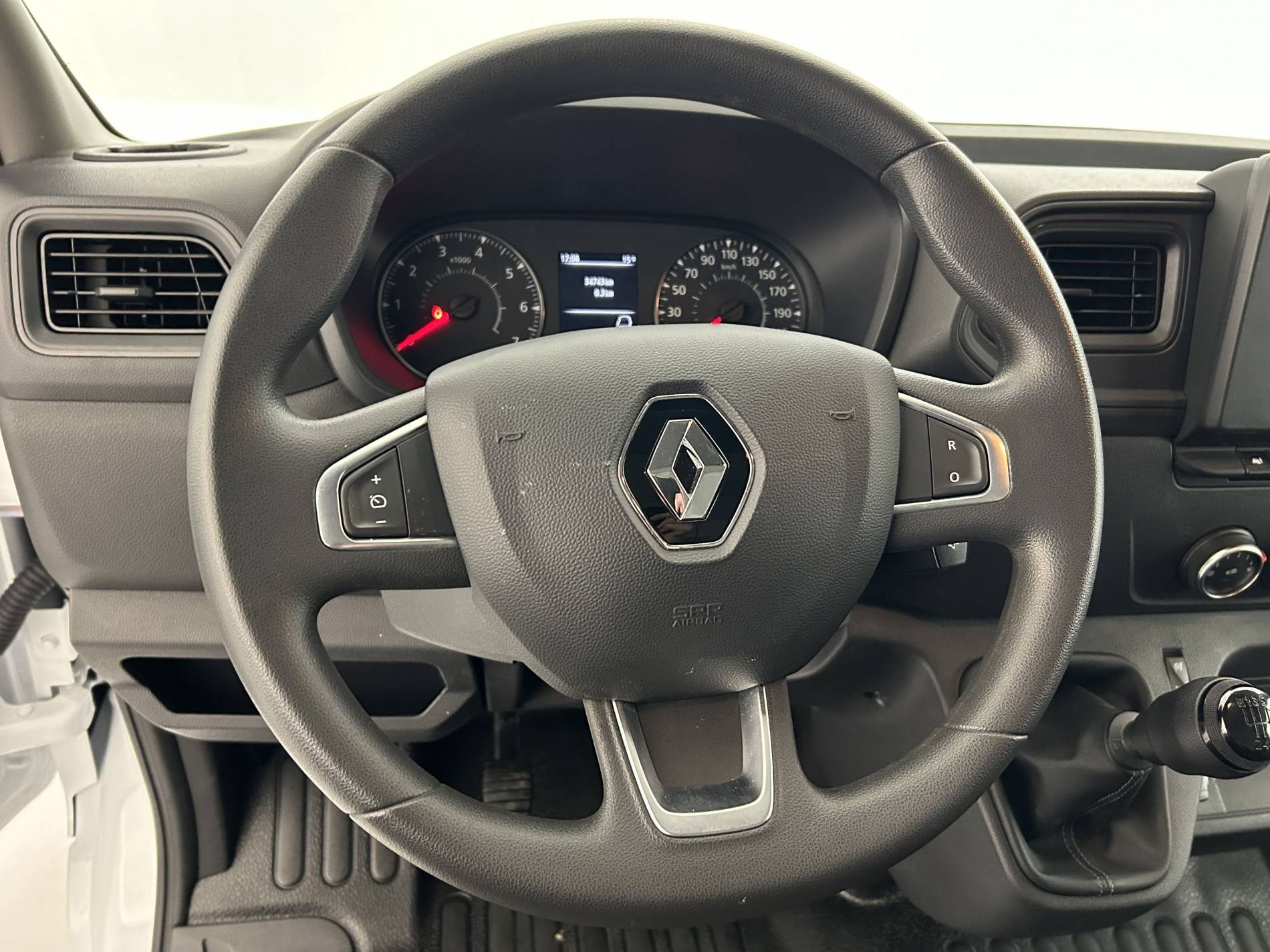 Vente en ligne Renault Master Fourgon MASTER FGN TRAC F3500 L2H2 BLUE DCI 135 au prix de 23 880 €