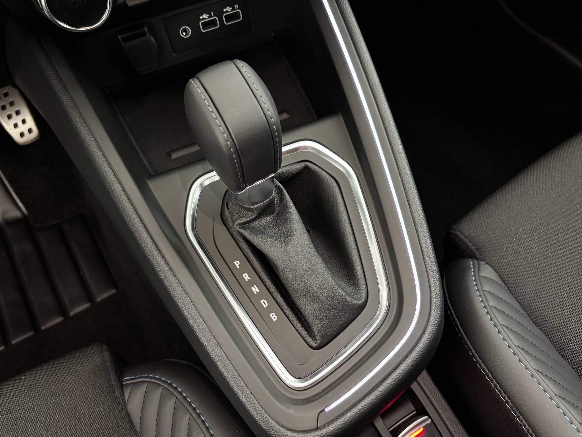 Vente en ligne Renault Clio 5 Clio E-Tech full hybrid 145 au prix de 20 790 €