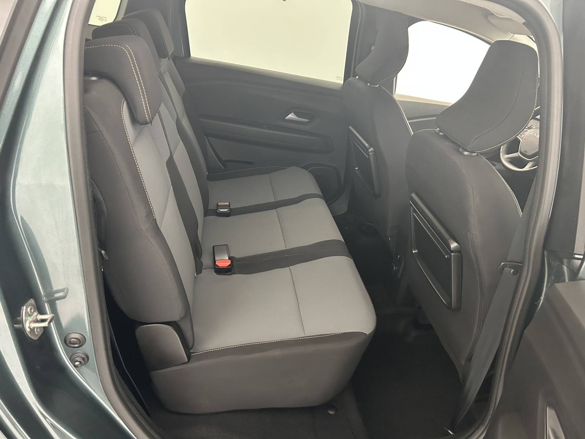 Vente en ligne Dacia Jogger  Hybrid 140 7 places GSR2 au prix de 23 890 €
