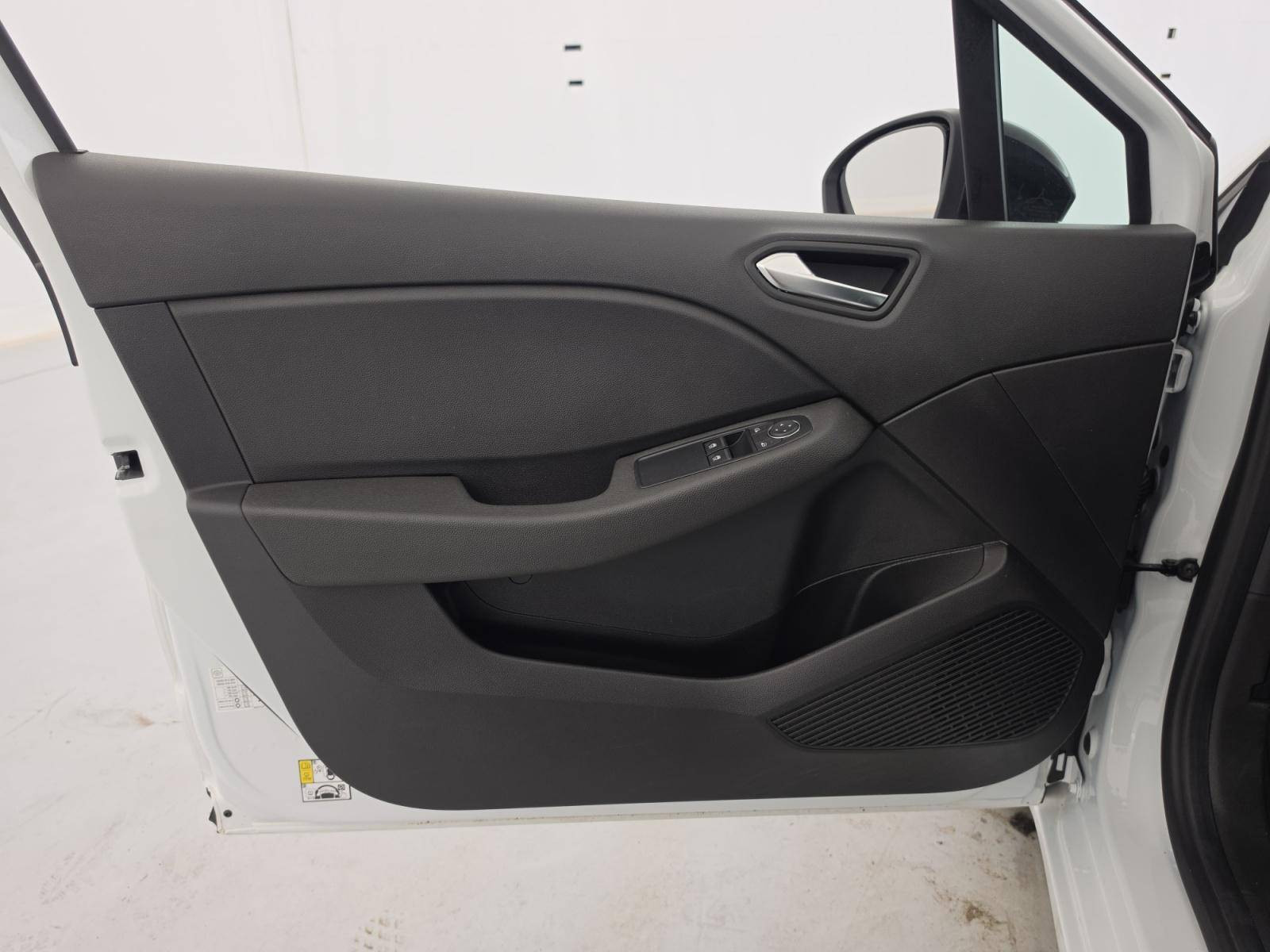 Vente en ligne Renault Clio 5 Clio TCe 90 au prix de 14 490 €