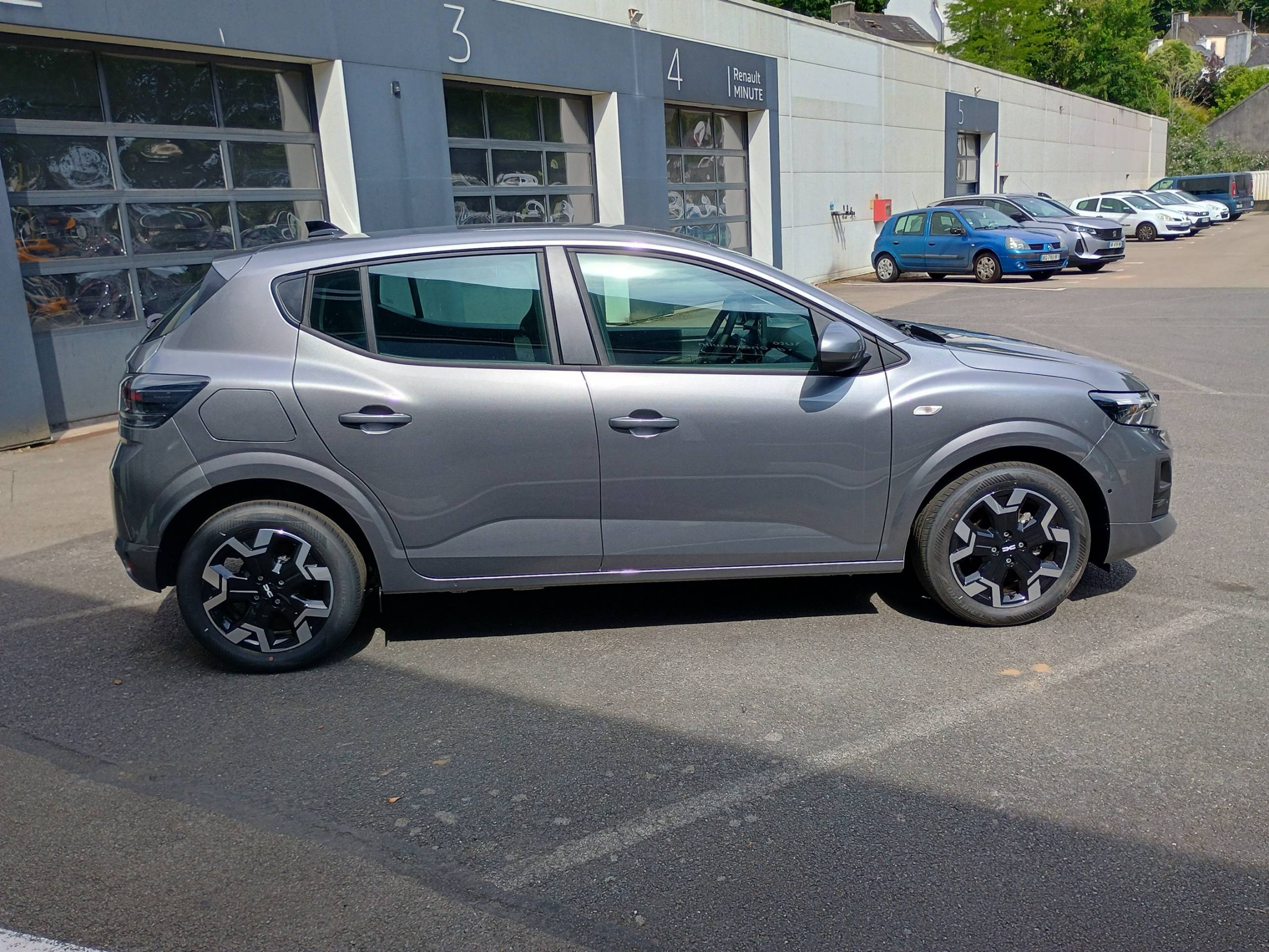 Vente en ligne Dacia Sandero  TCe 100 au prix de 17 990 €