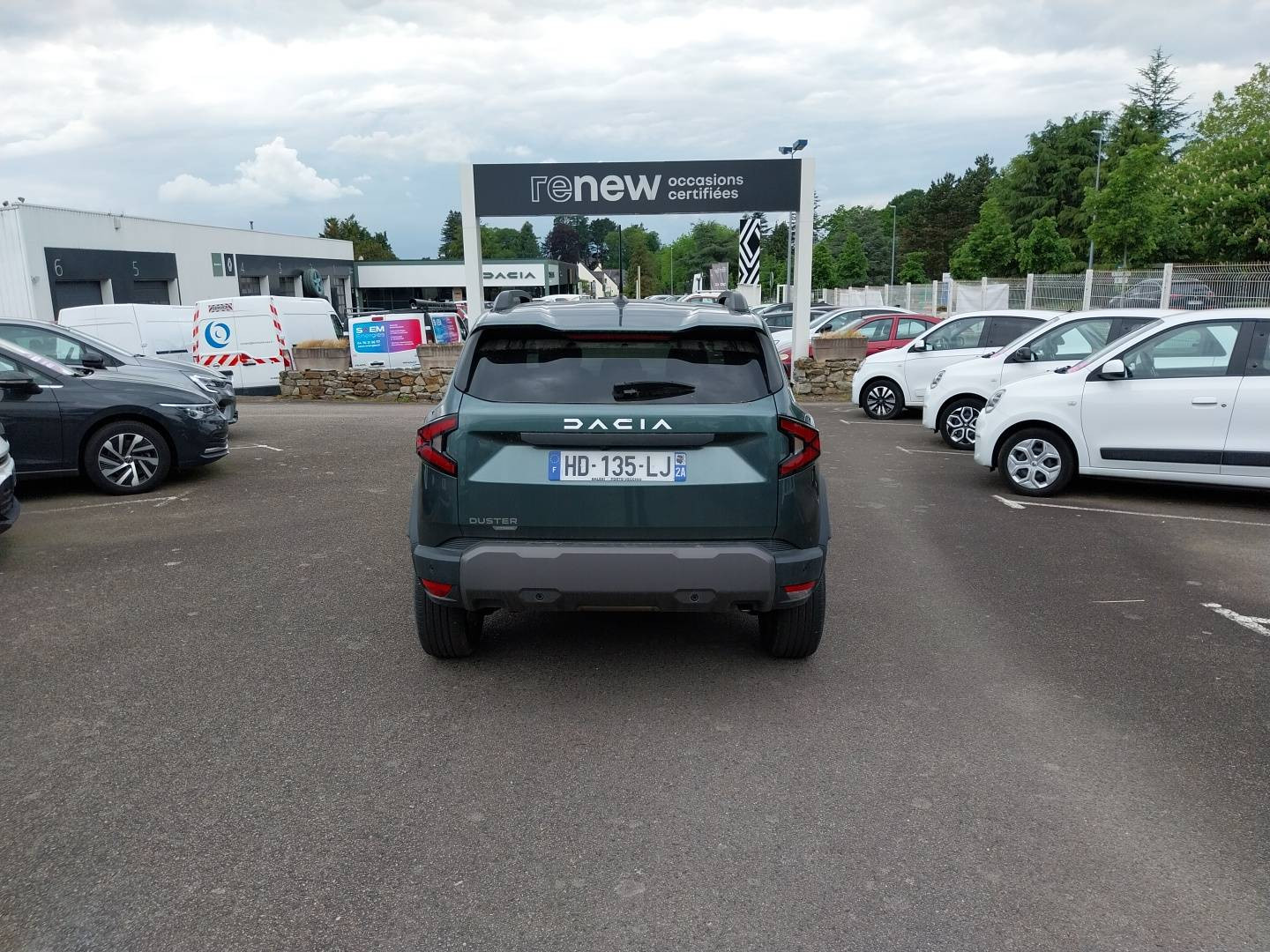 Vente en ligne Dacia Duster  Hybrid 140 au prix de 26 590 €