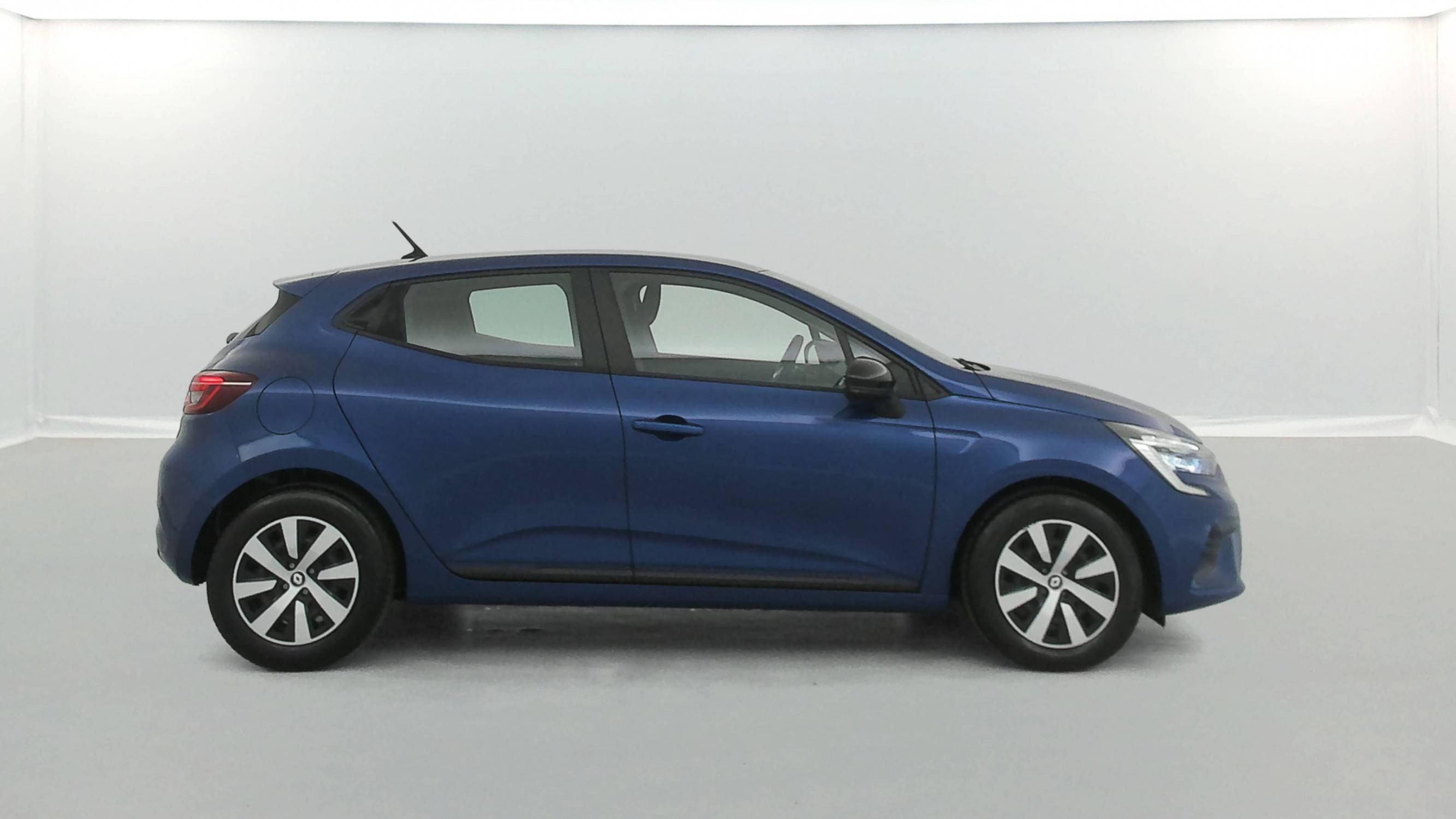 Vente en ligne Renault Clio 5 Clio TCe 90 au prix de 15 290 €