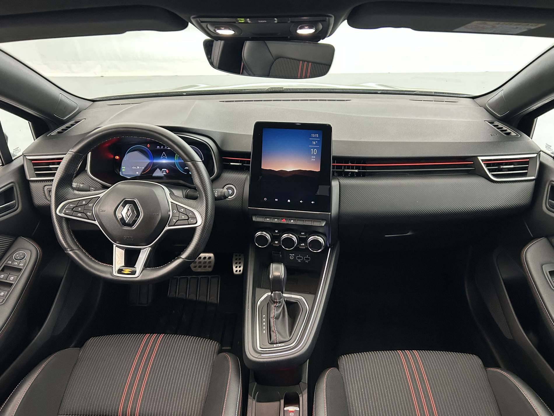 Vente en ligne Renault Clio 5 Clio E-Tech 140 - 21N au prix de 15 000 €