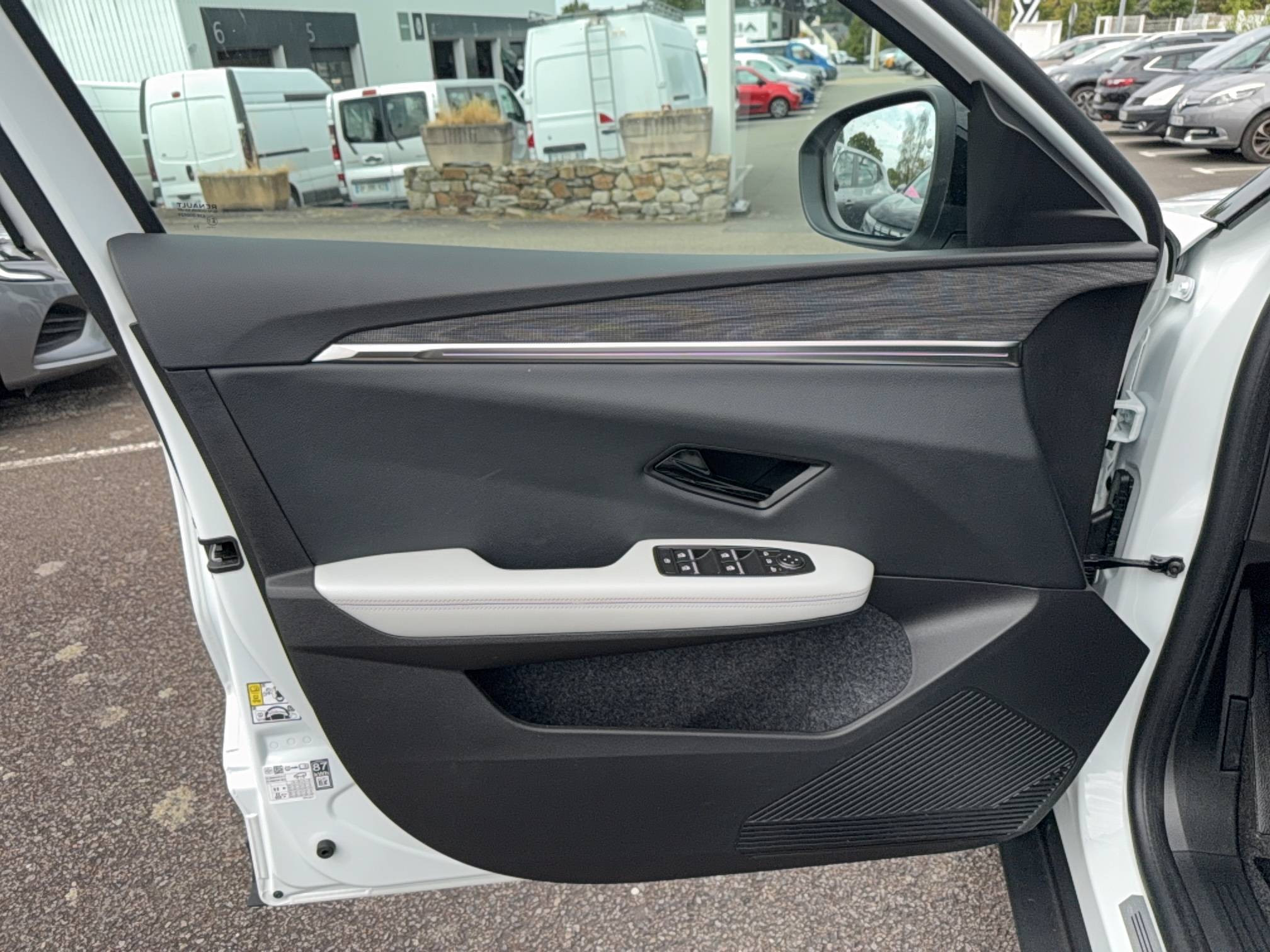 Vente en ligne Renault Scenic E-Tech Scenic E-Tech électrique 220 ch grande autonomie au prix de 38 990 €