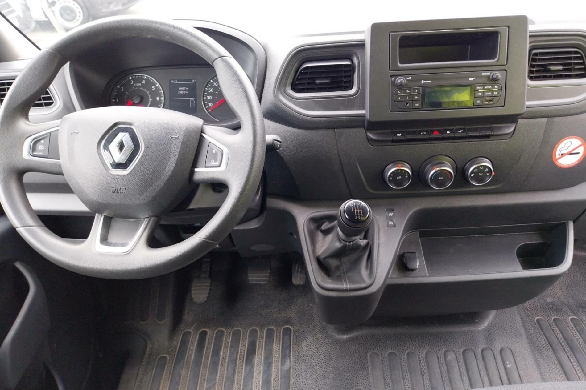 Vente en ligne Renault Master Fourgon MASTER FGN TRAC F3500 L2H2 BLUE DCI 135 au prix de 23 990 €