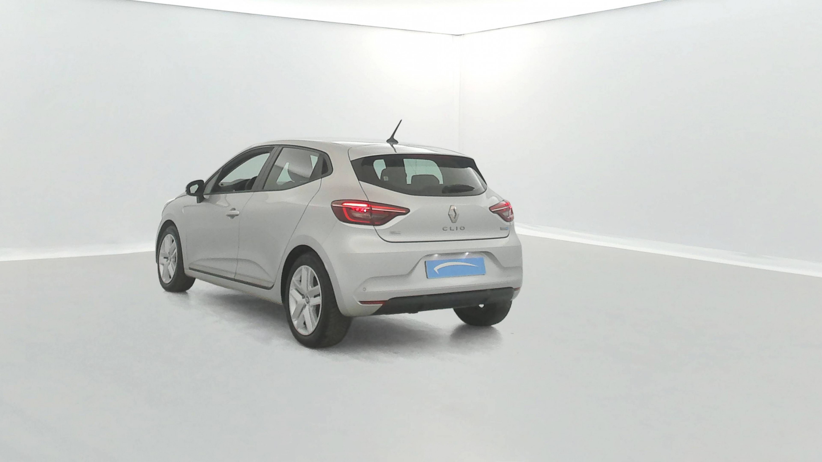 Vente en ligne Renault Clio 5 Clio E-Tech 140 - 21N au prix de 14 490 €