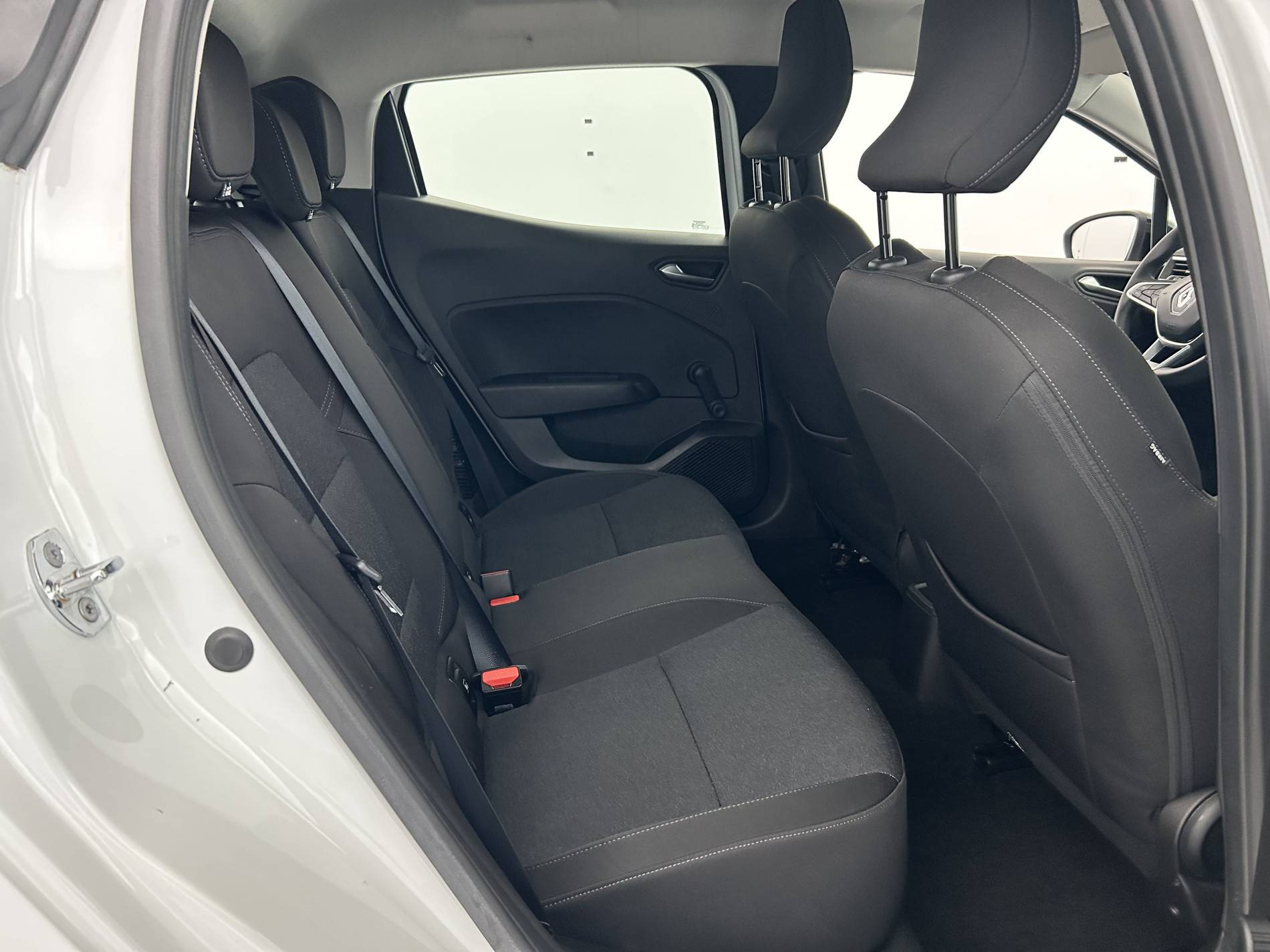 Vente en ligne Renault Clio 5 Clio E-Tech full hybrid 145 au prix de 14 490 €