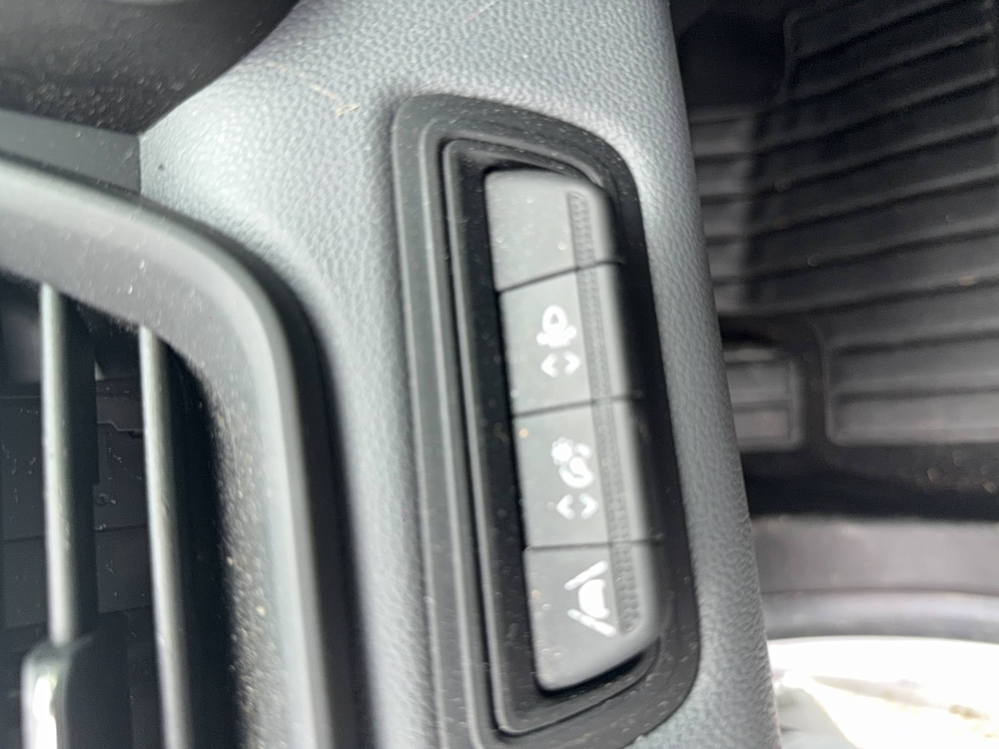 Vente en ligne Renault Clio 5 Clio SCe 65 Authentic au prix de 12 990 €