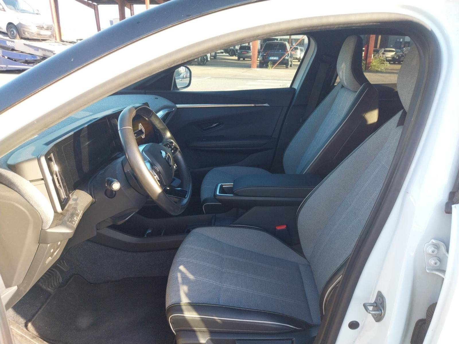 Vente en ligne Renault Megane E-Tech  EV60 220 ch optimum charge au prix de 25 900 €