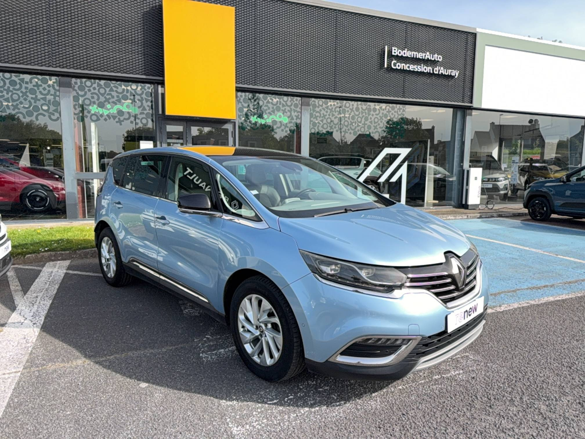 Vente en ligne Renault Espace 5 Espace dCi 160 Energy Twin Turbo au prix de 15 990 €