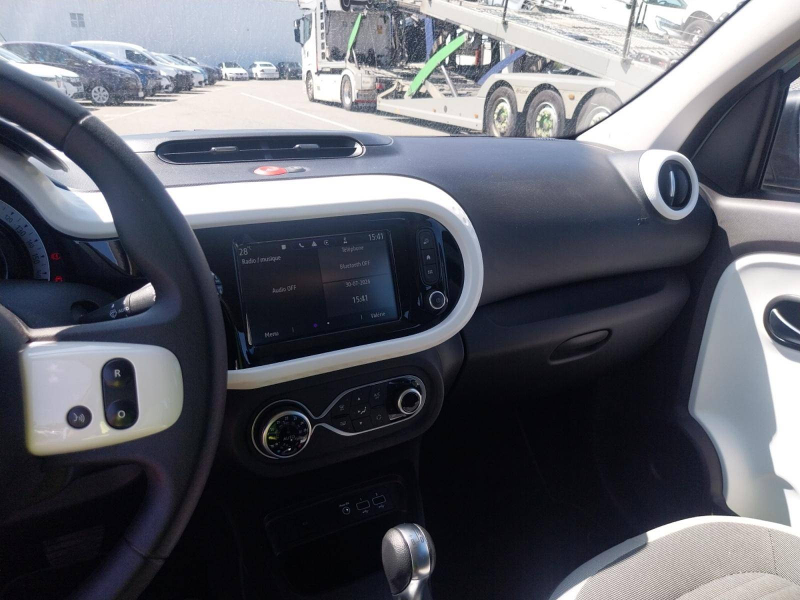 Vente en ligne Renault Twingo Electrique Twingo III E-Tech au prix de 12 990 €