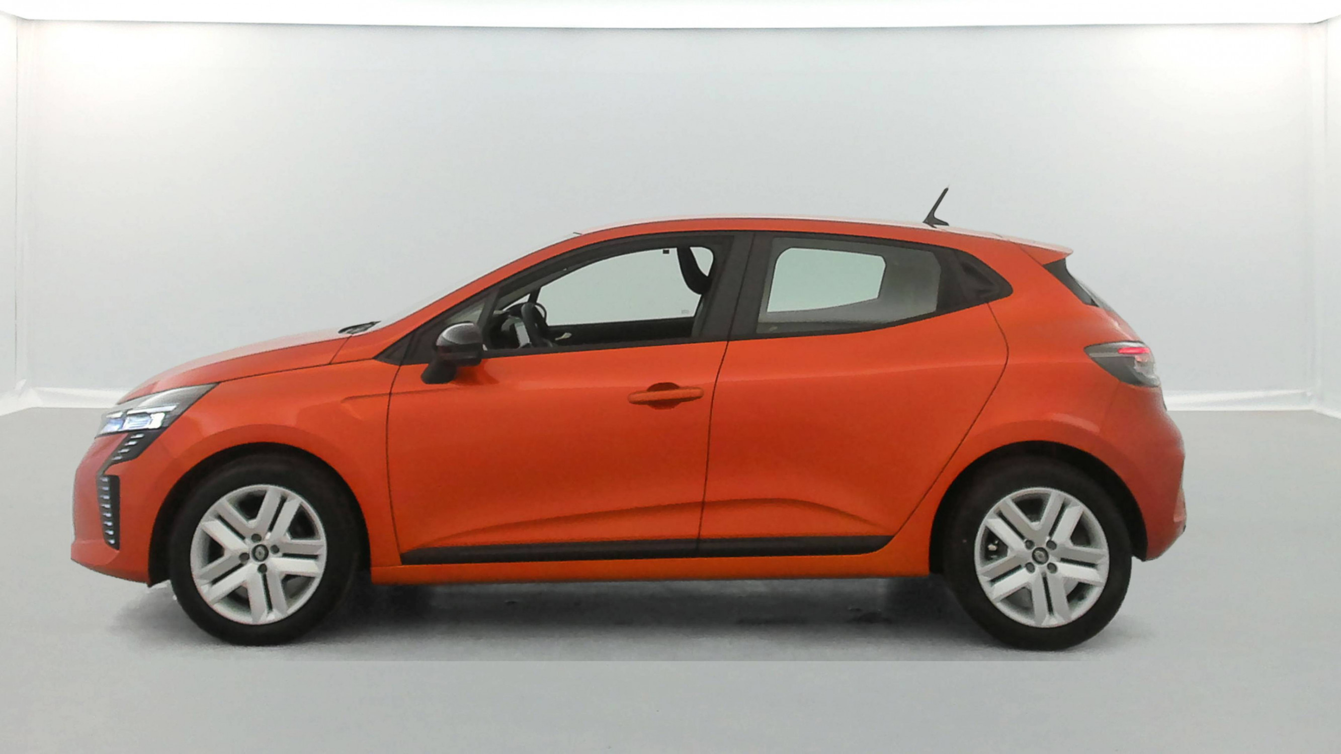 Vente en ligne Renault Clio 5 Clio TCe 90 ch GSR2 au prix de 16 790 €