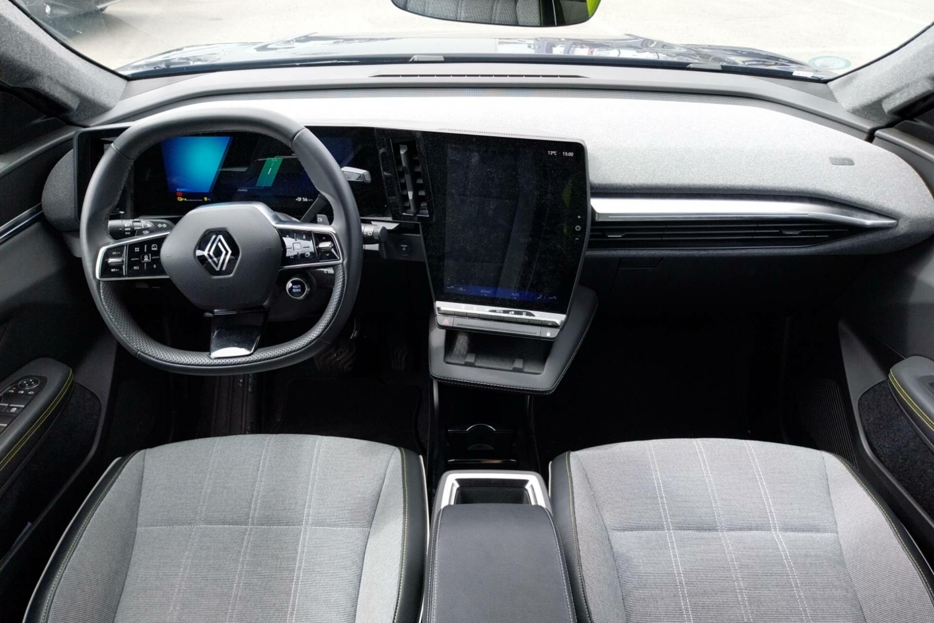Vente en ligne Renault Scenic E-Tech  220 ch grande autonomie au prix de 35 490 €