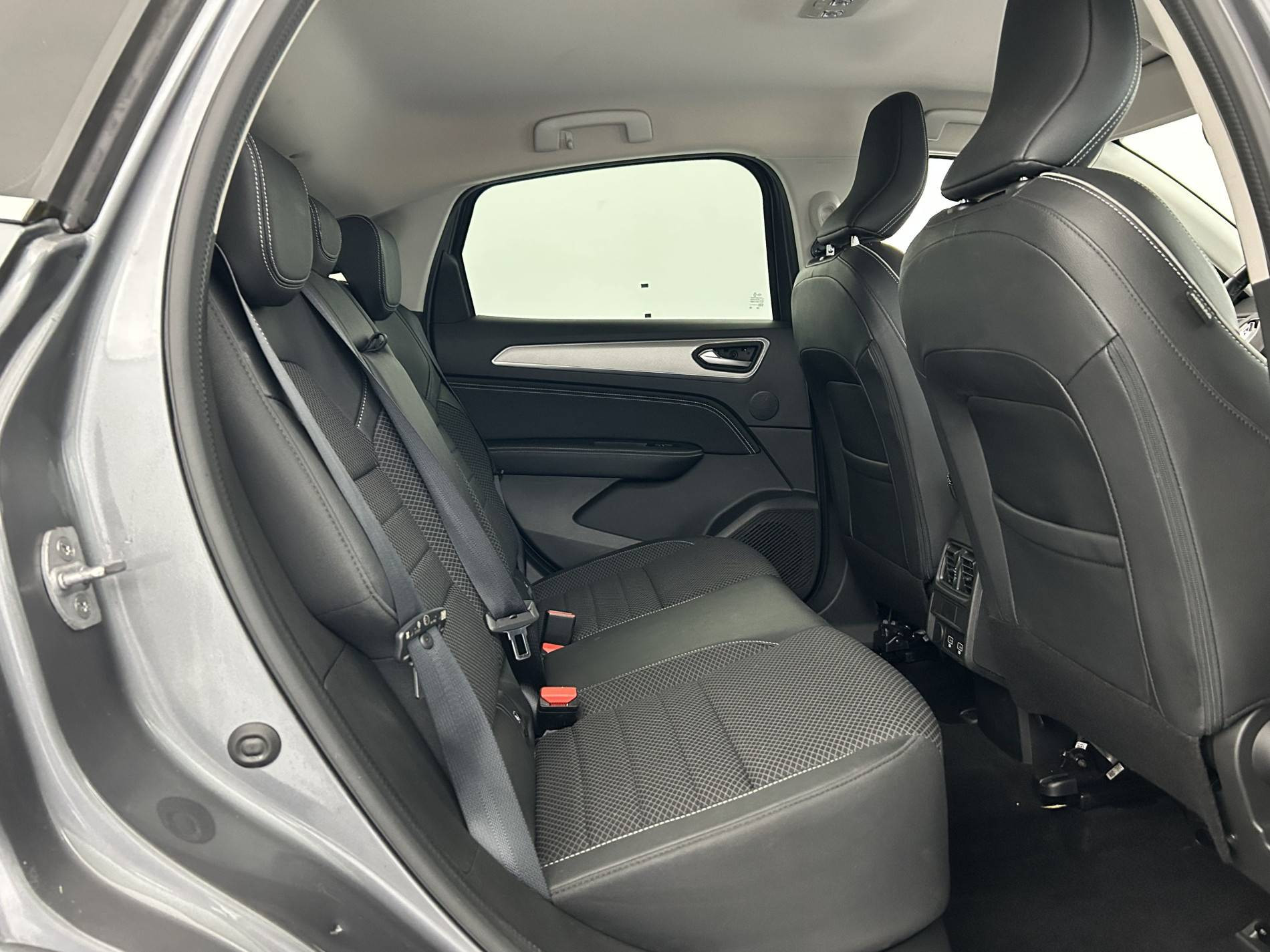 Vente en ligne Renault Arkana  E-Tech 145 - 21B au prix de 18 590 €