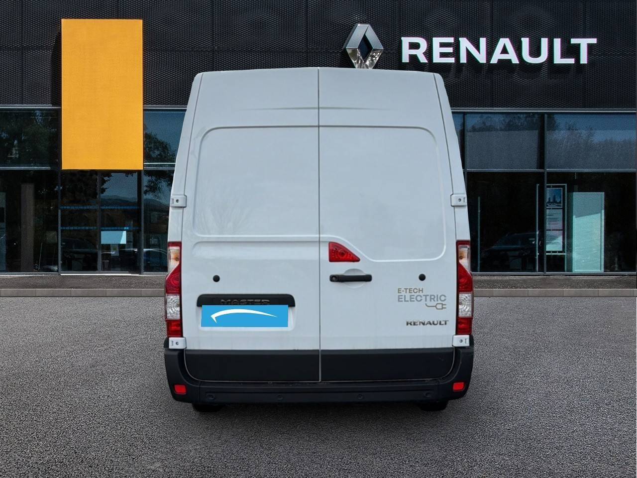 Vente en ligne Renault Master E-Tech MASTER ELECTRIQUE FGN L2H2 F3500 EV52 au prix de 27 990 €