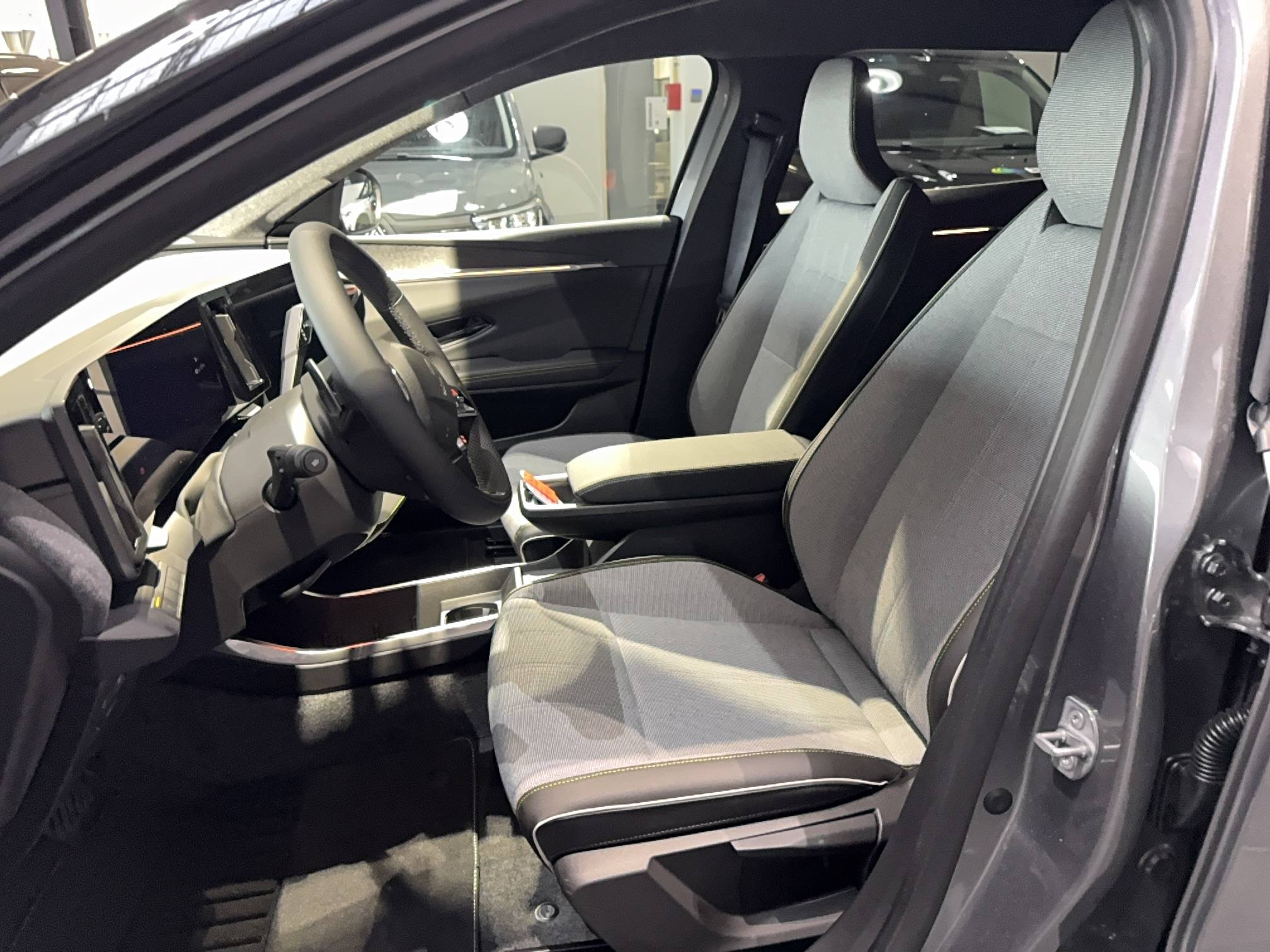 Vente en ligne Renault Scenic E-Tech  220 ch grande autonomie au prix de 43 990 €