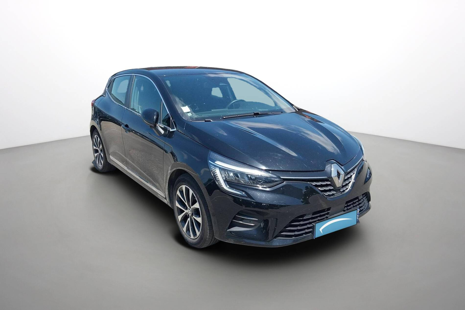 Vente en ligne Renault Clio 5 Clio E-Tech 140 - 21N au prix de 15 990 €