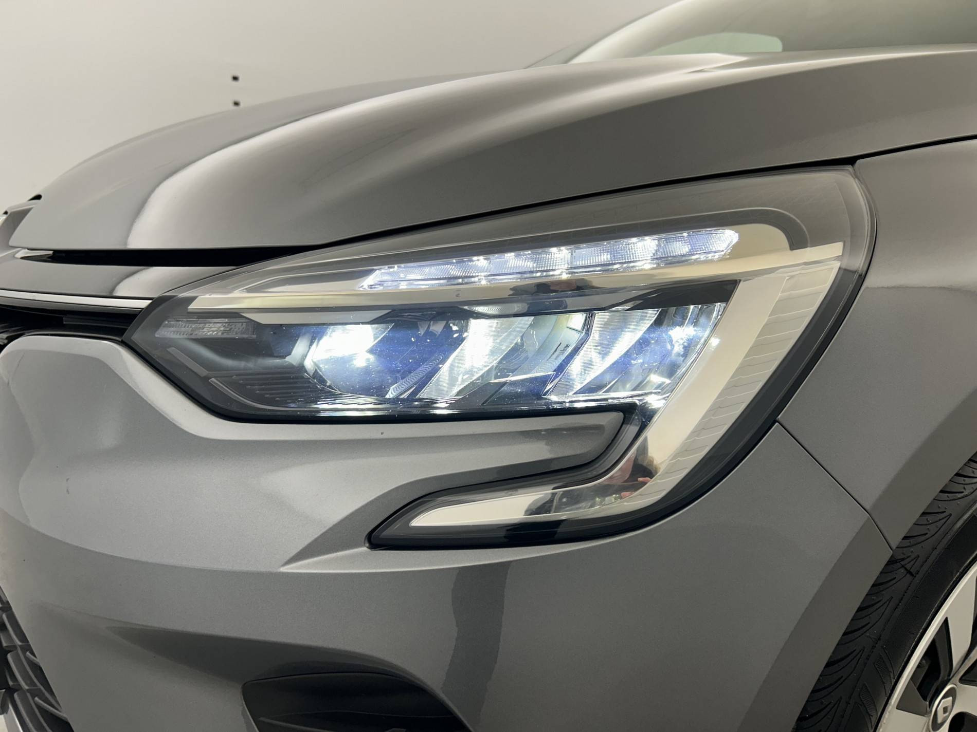 Vente en ligne Renault Clio 5 Clio TCe 90 au prix de 13 990 €