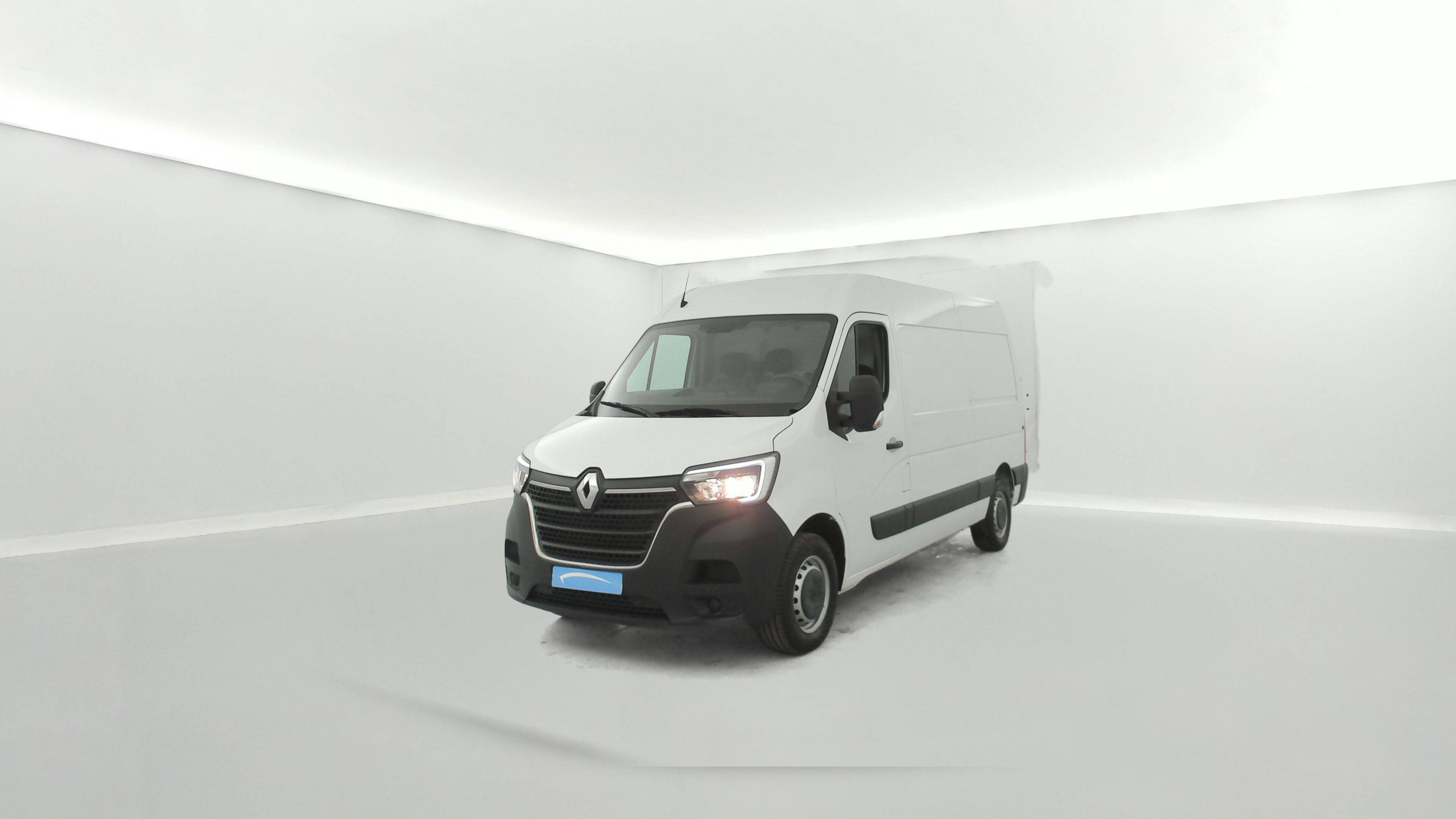 Renault Master Fourgon MASTER FGN TRAC F3500 L2H2 BLUE DCI 135 occasion de 2023 en vente à Brest