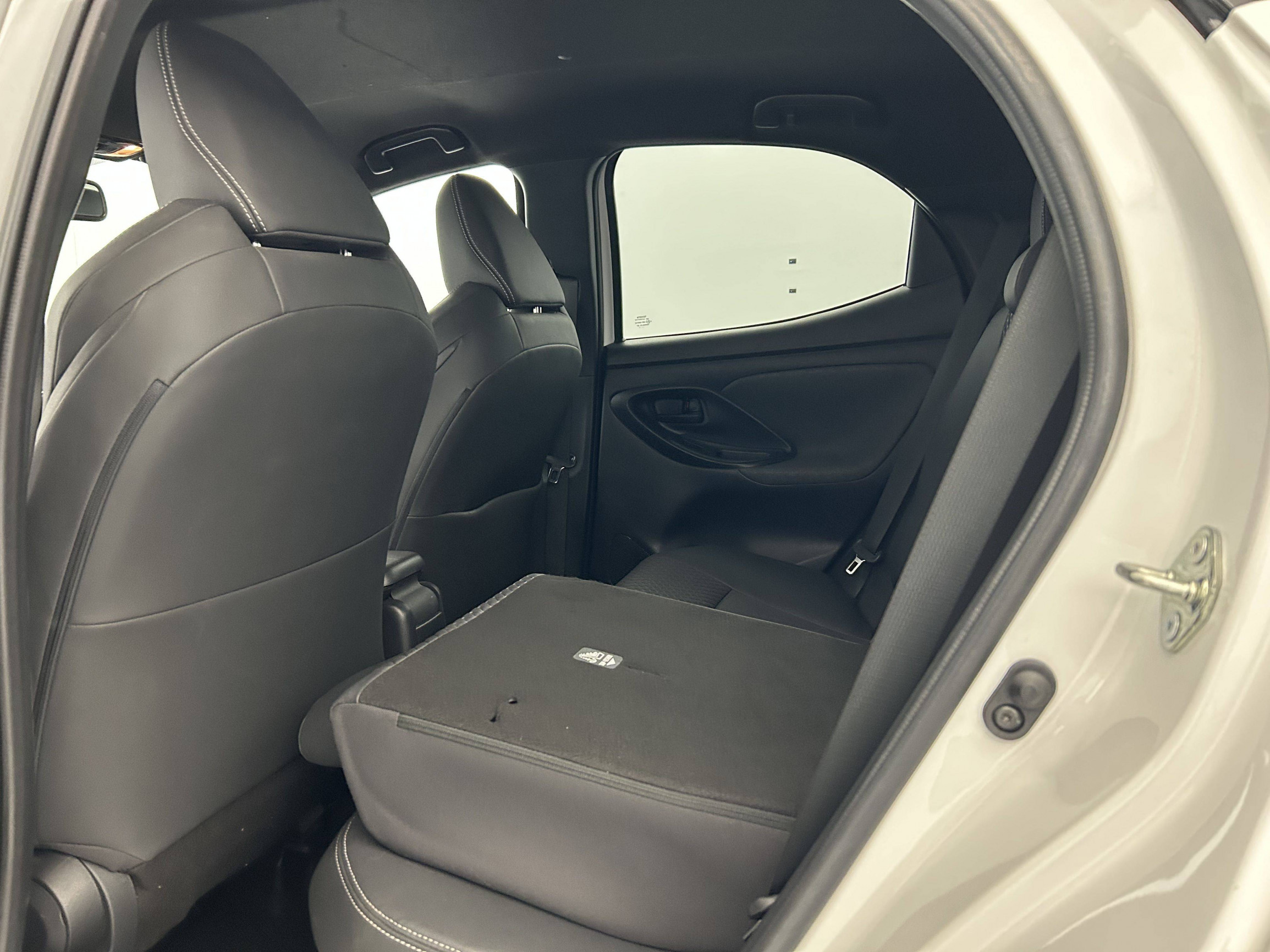 Vente en ligne Toyota Yaris Yaris Hybride 116h au prix de 18 500 €