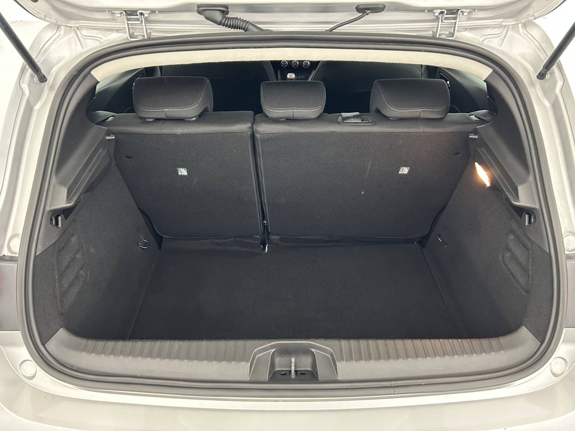 Vente en ligne Renault Clio 5 Clio TCe 90 au prix de 13 990 €