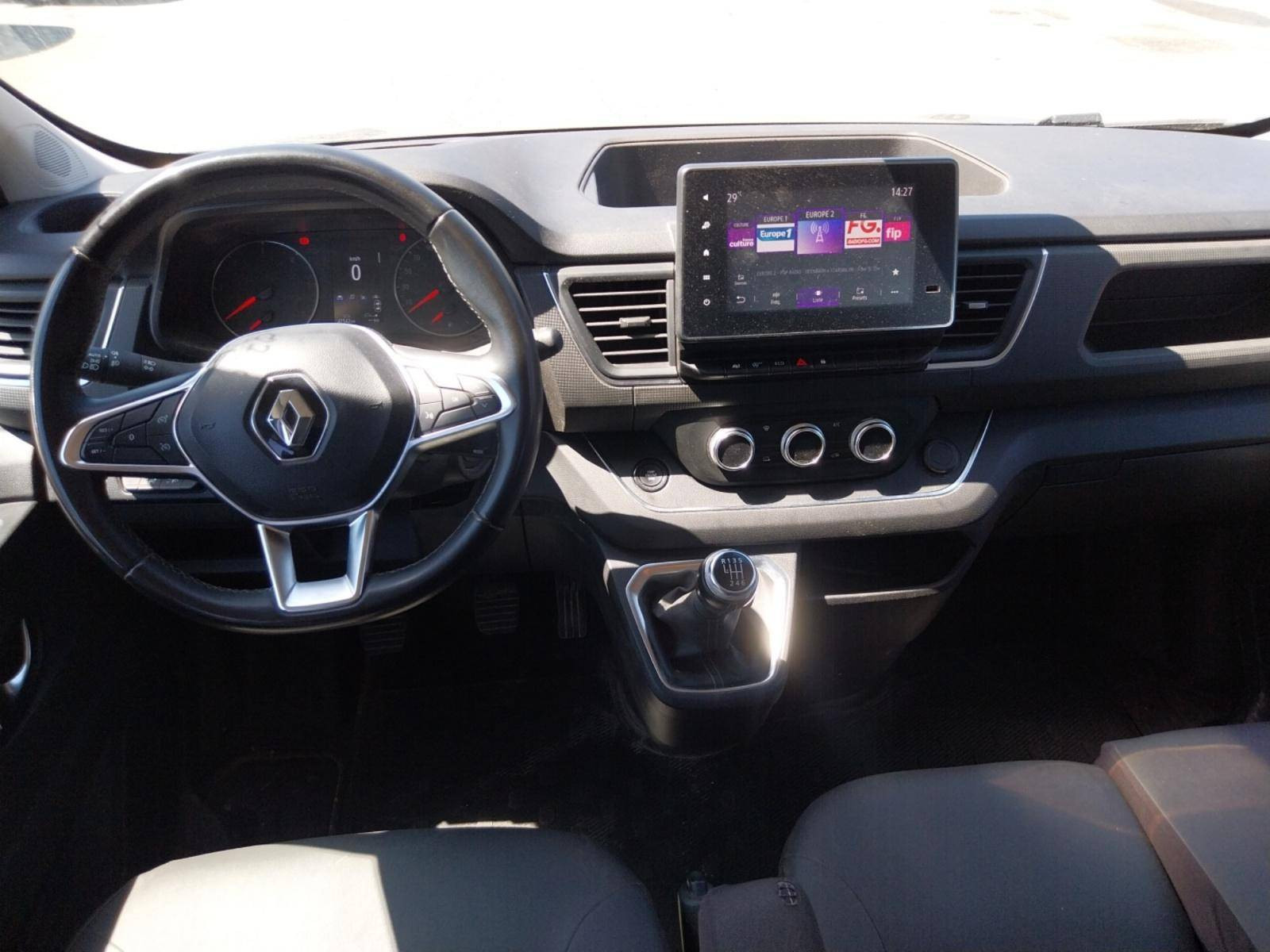 Vente en ligne Renault Trafic Cabine Approfondie TRAFIC CA L2H1 3000 KG BLUE DCI 170 au prix de 29 990 €