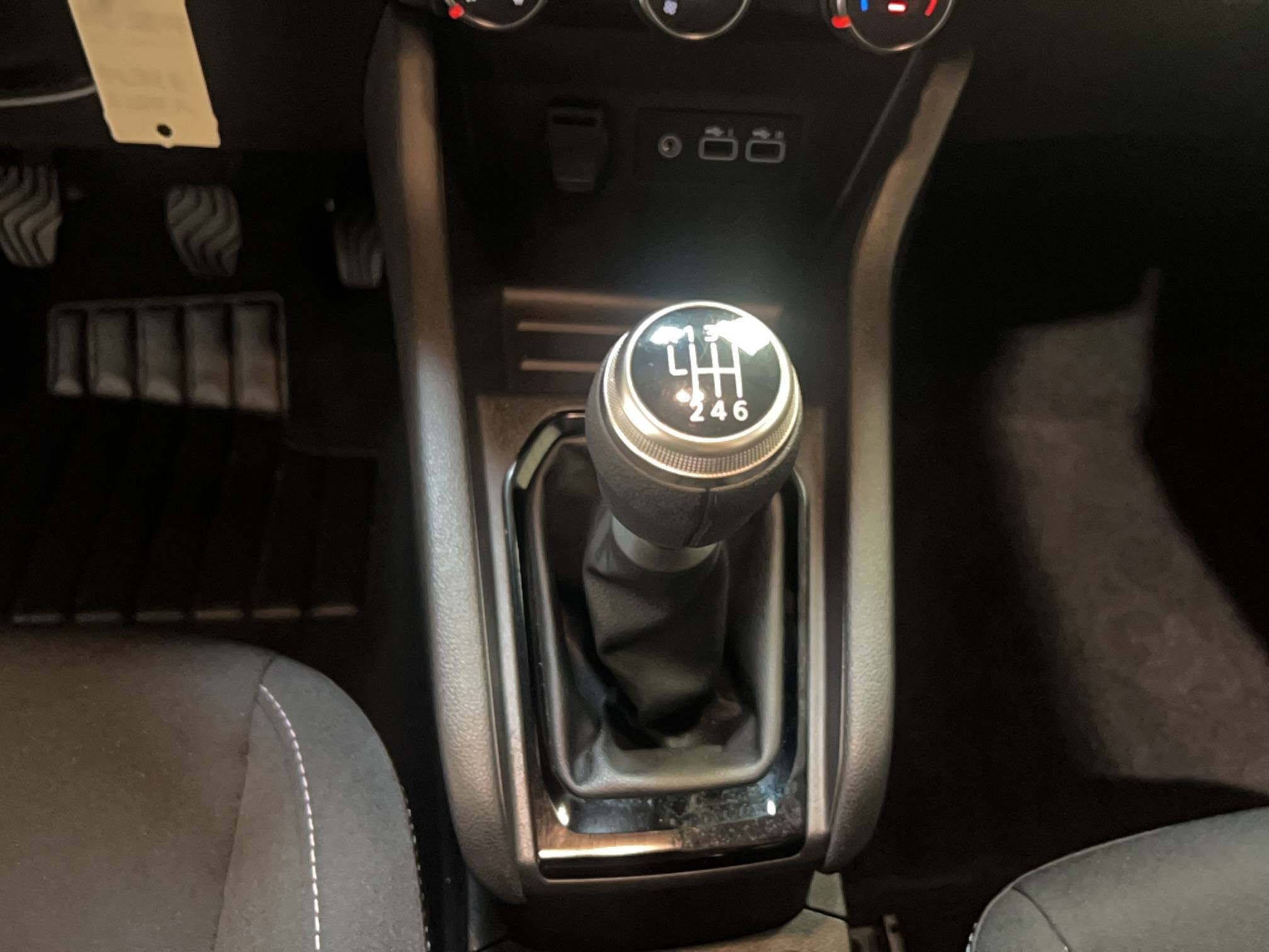 Vente en ligne Renault Clio 5 Clio TCe 90 ch GSR2 au prix de 16 490 €