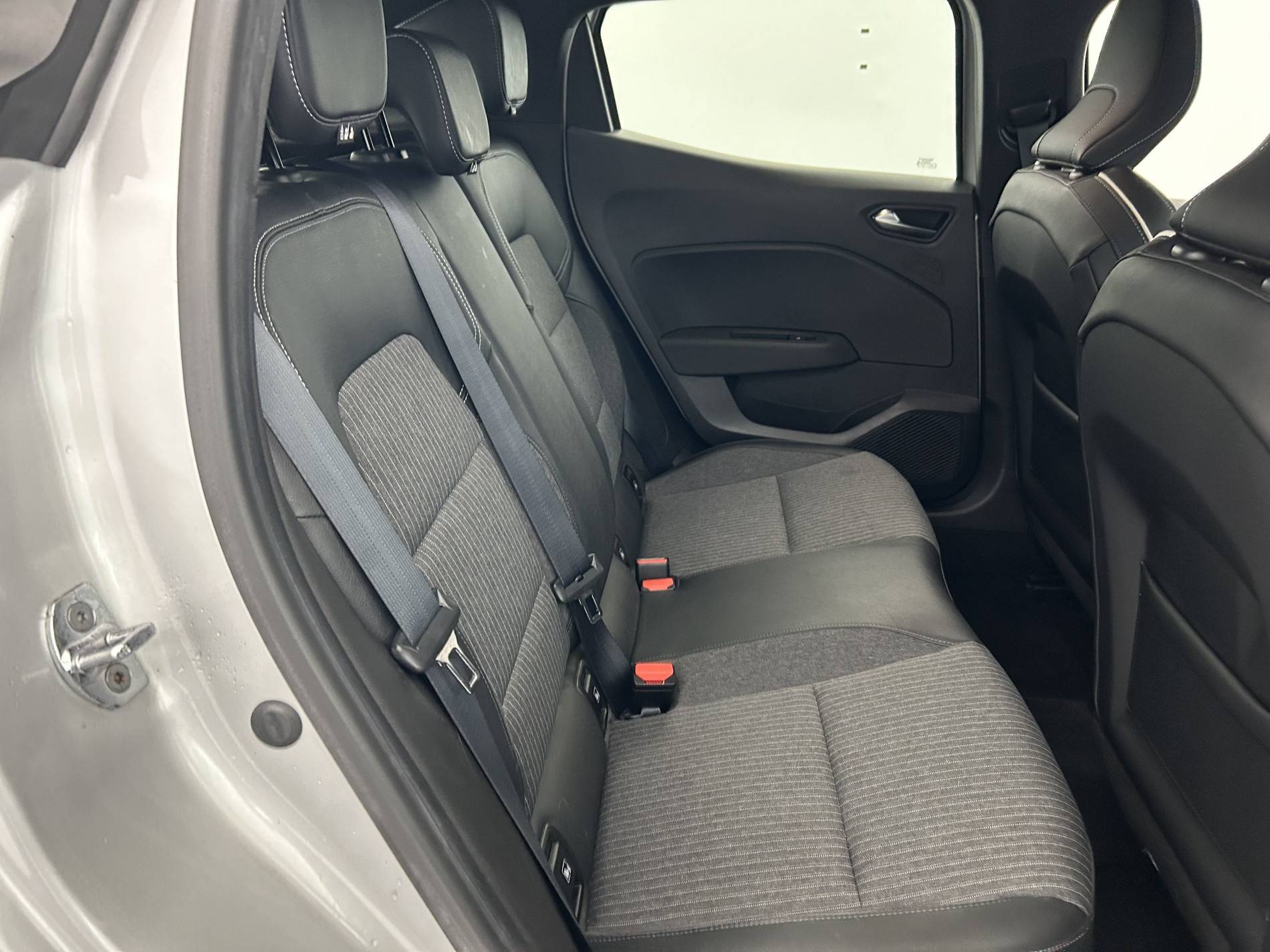 Vente en ligne Renault Clio 5 Clio Blue dCi 100 - 21N au prix de 15 290 €