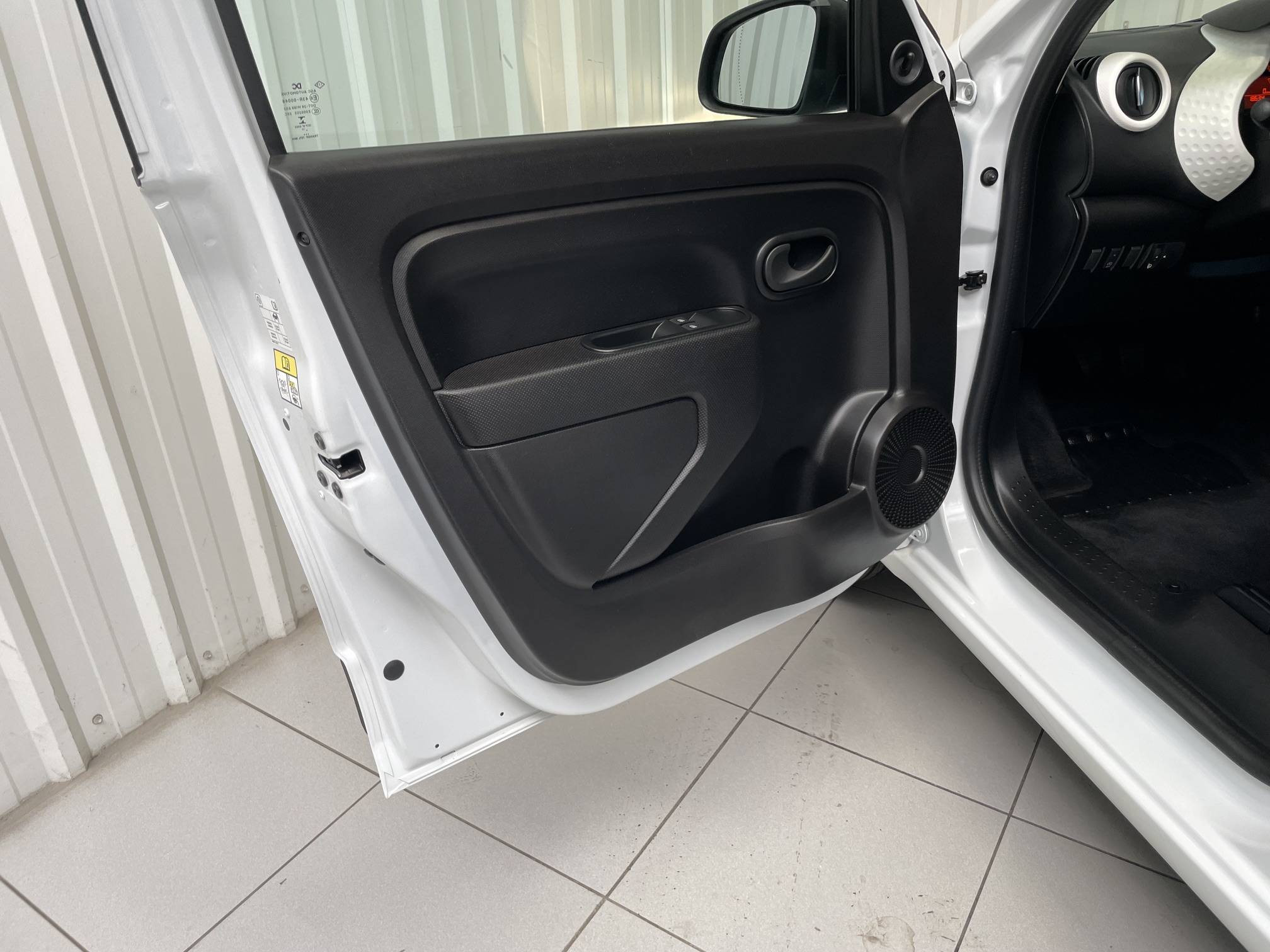 Vente en ligne Renault Twingo 3  SCe 65 - 20 au prix de 10 290 €