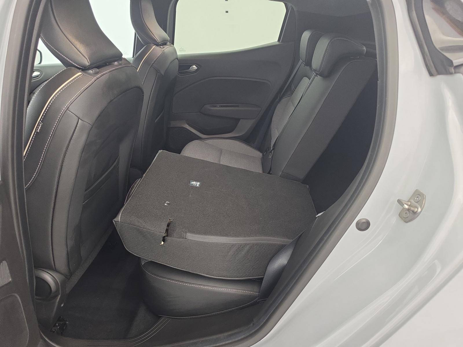 Vente en ligne Renault Clio 5 Clio TCe 90 au prix de 16 390 €