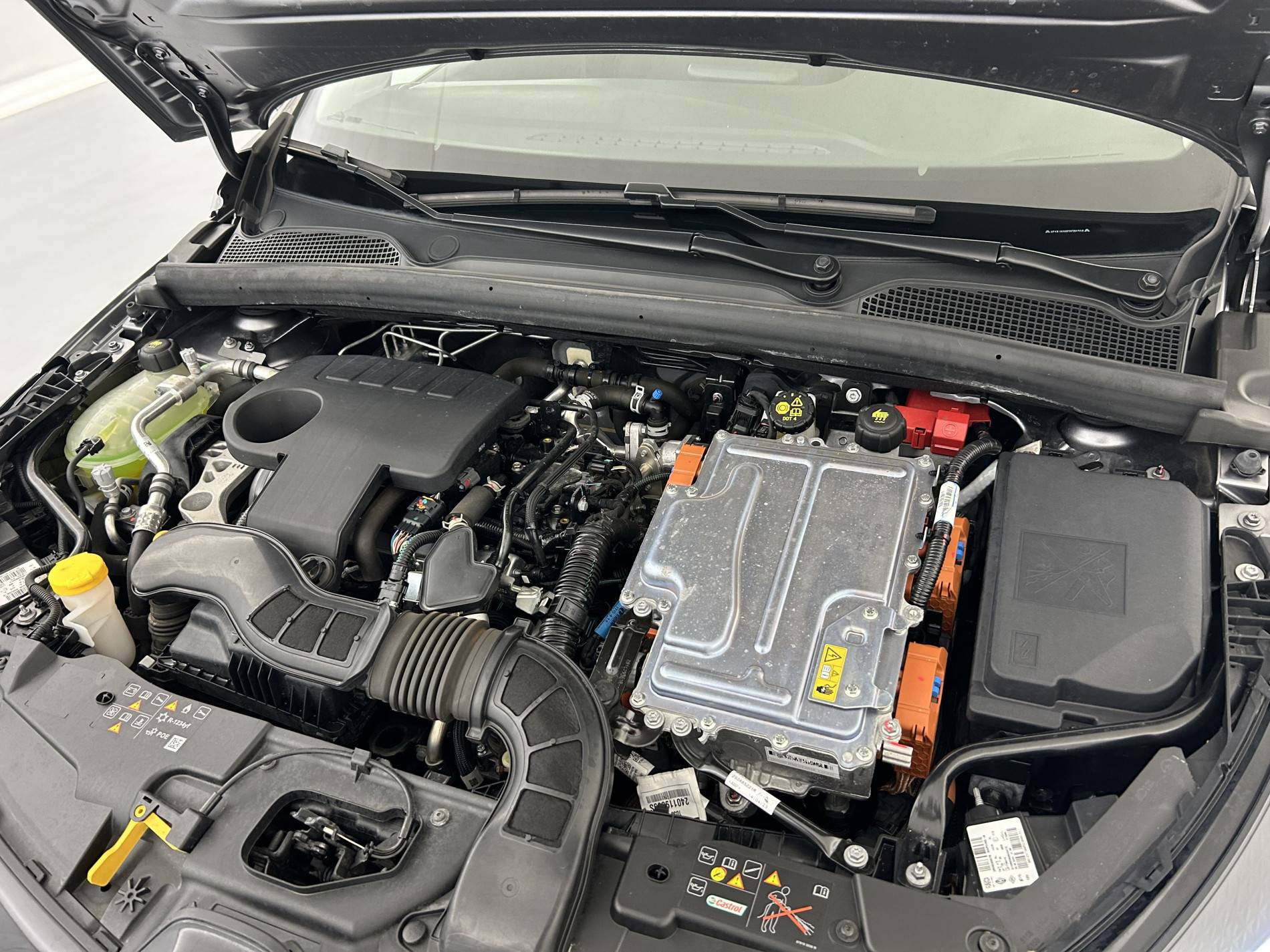 Vente en ligne Renault Clio 5 Clio E-Tech full hybrid 145 au prix de 16 490 €