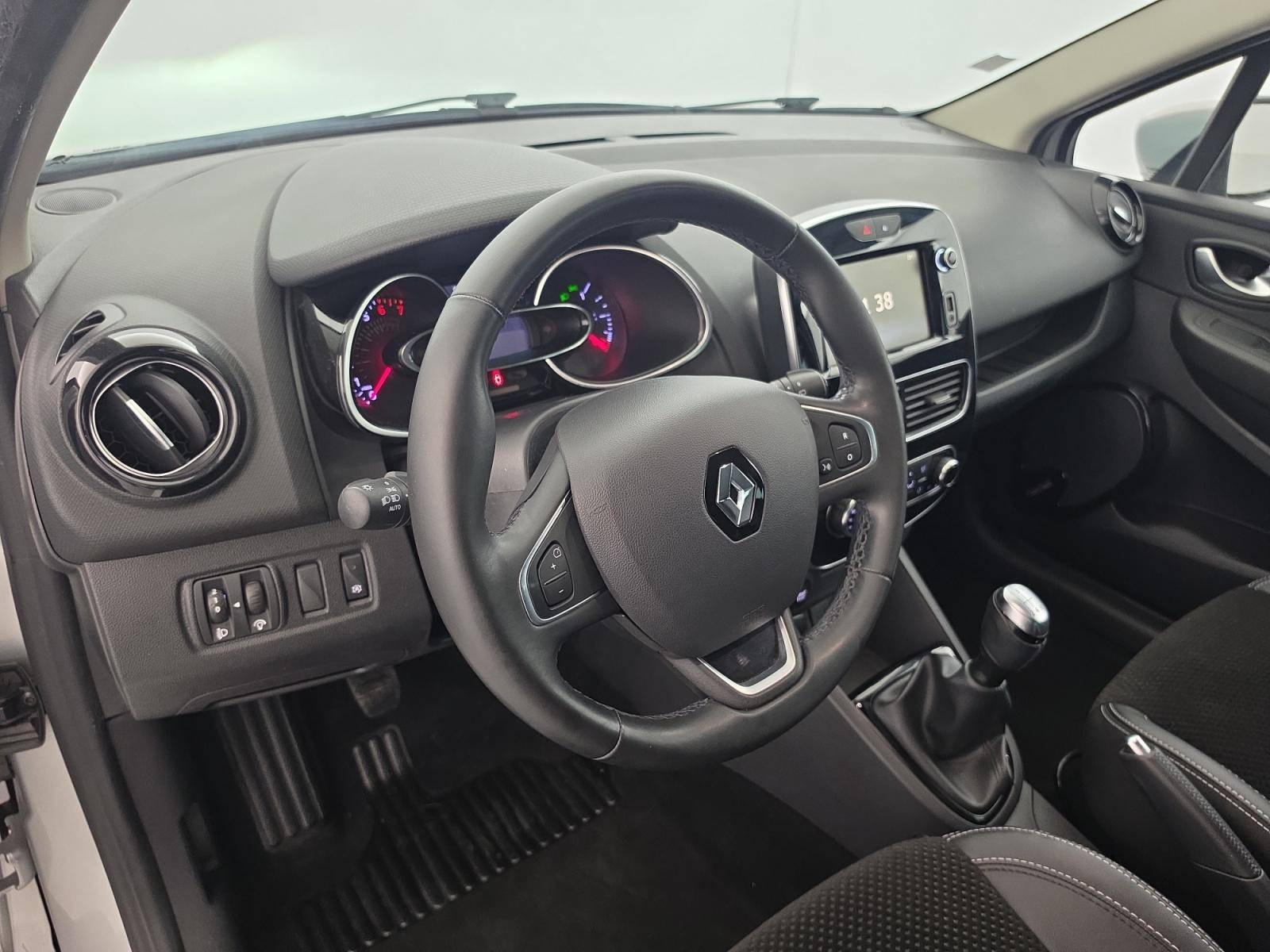 Vente en ligne Renault Clio 4 Clio TCe 90 E6C au prix de 10 990 €
