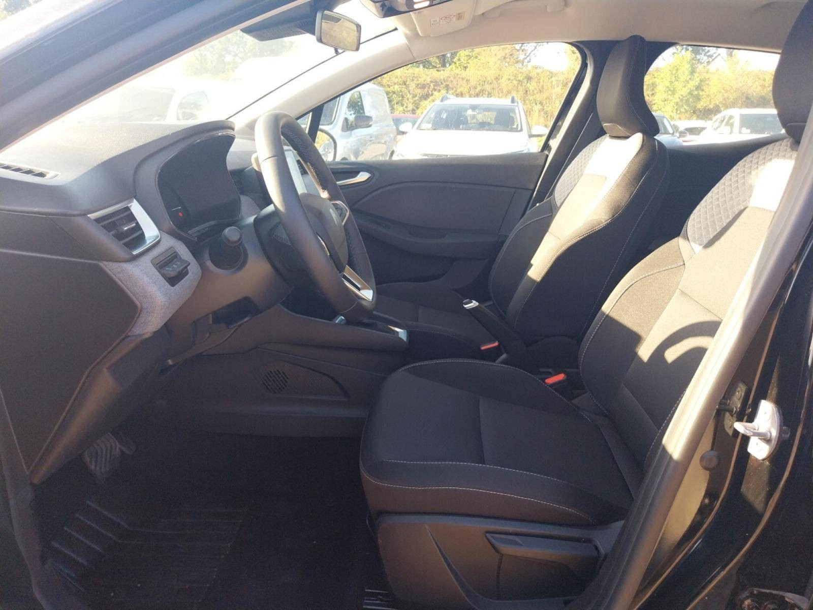 Vente en ligne Renault Clio 5 Clio E-Tech full hybrid 145 ch GSR2 au prix de 19 900 €