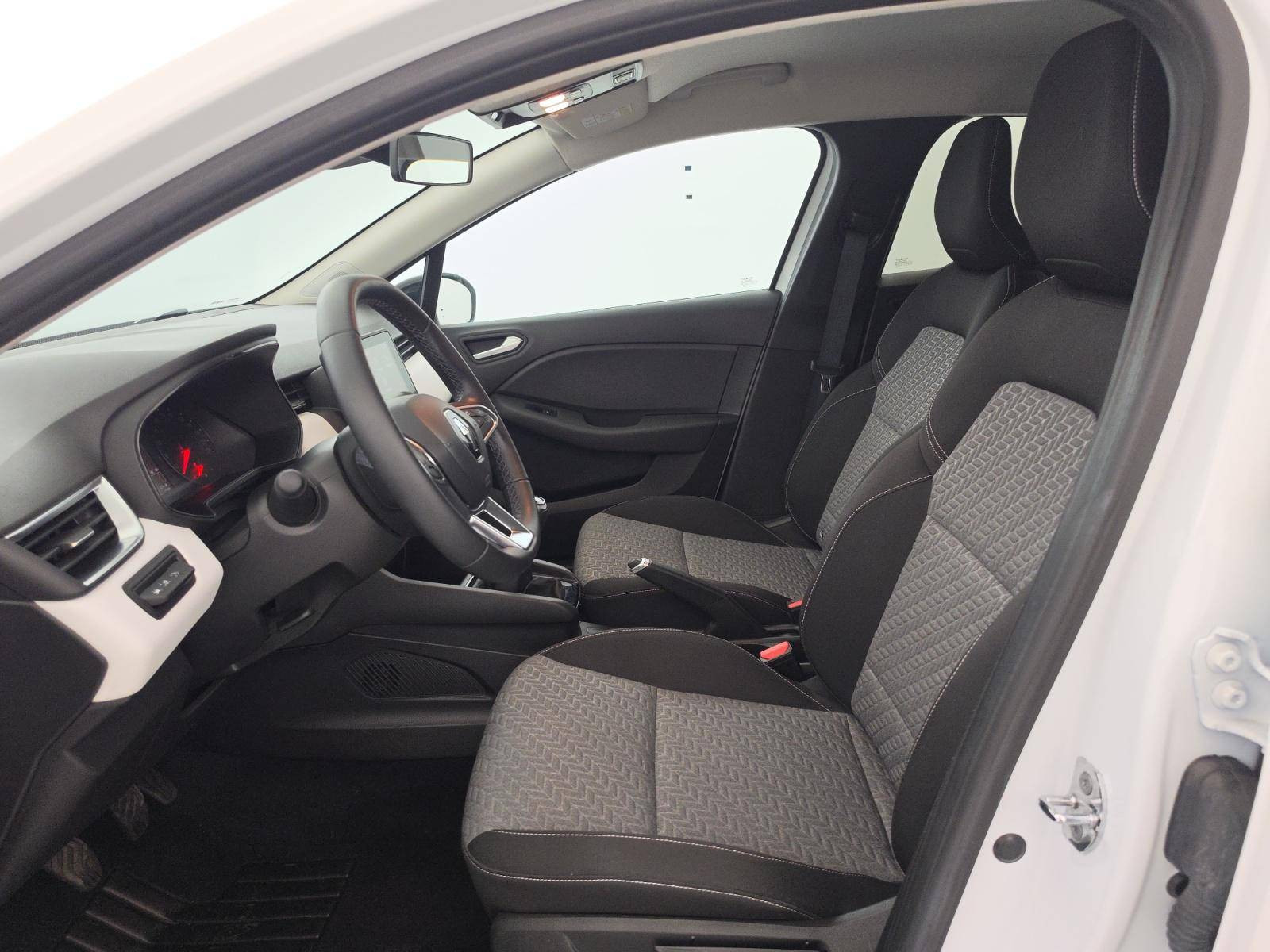 Vente en ligne Renault Clio 5 Clio TCe 90 au prix de 13 790 €