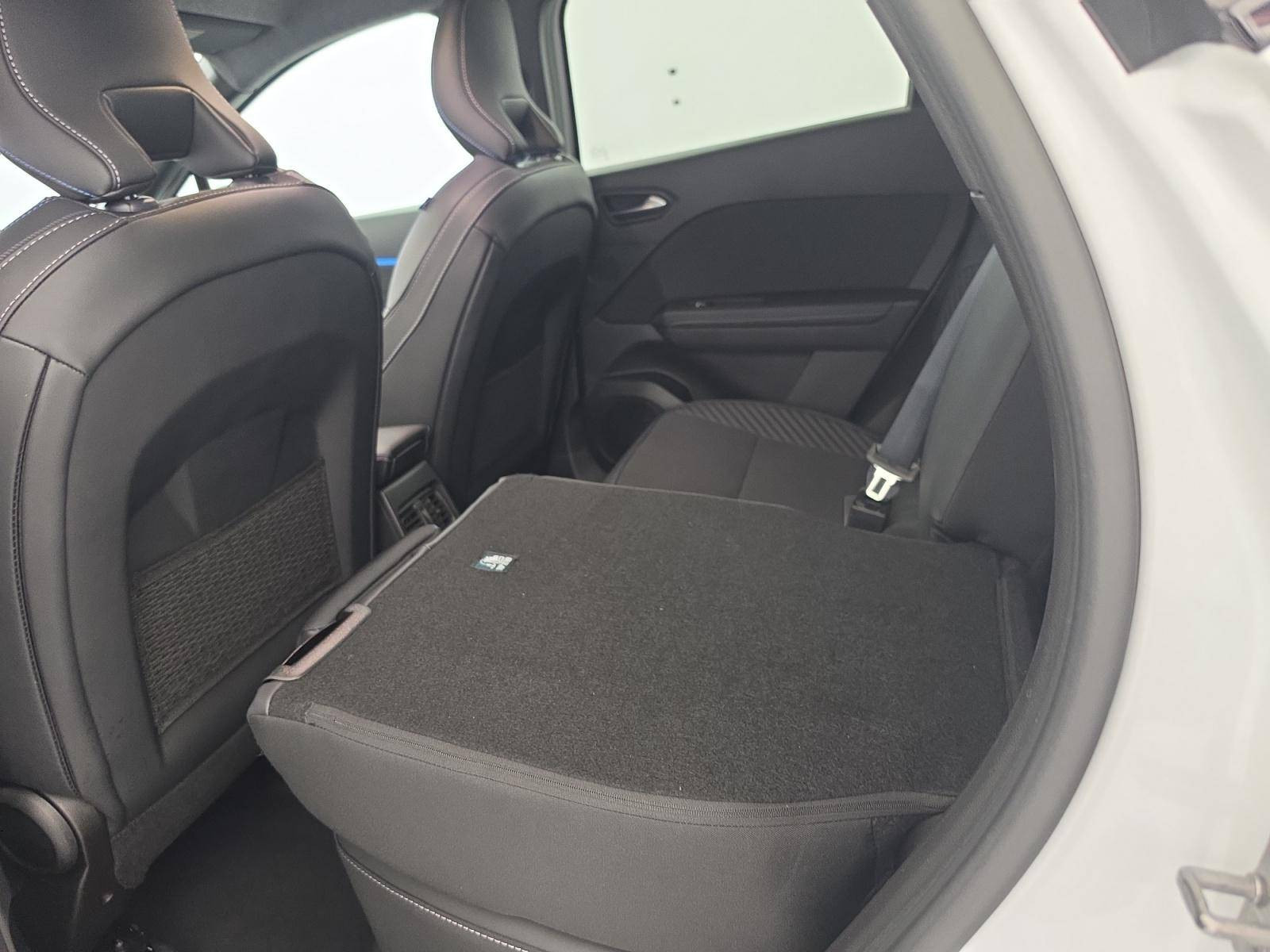 Vente en ligne Renault Captur  E-Tech full hybrid 160 ch au prix de 31 499 €
