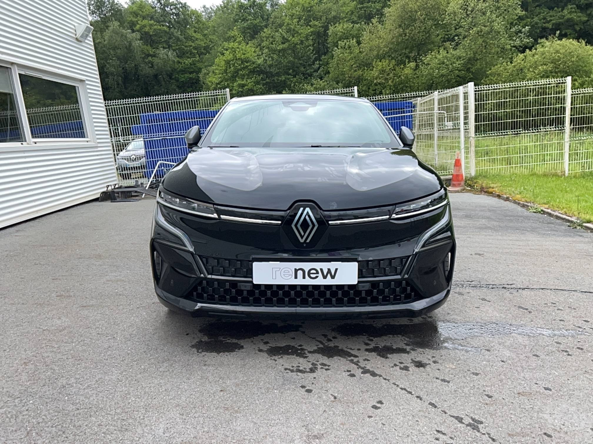 Vente en ligne Renault Megane E-Tech  EV60 220 ch super charge au prix de 21 990 €