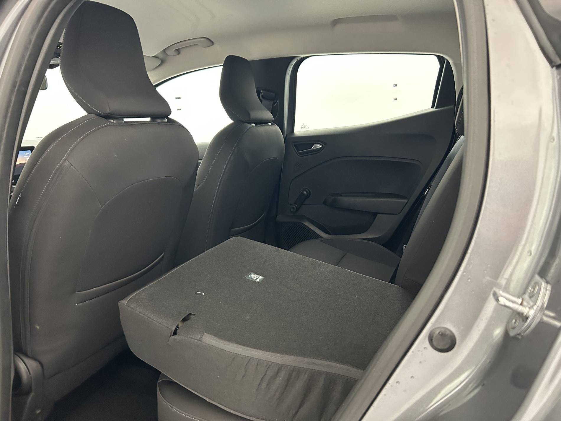 Vente en ligne Renault Clio 5 Clio TCe 90 au prix de 13 791 €