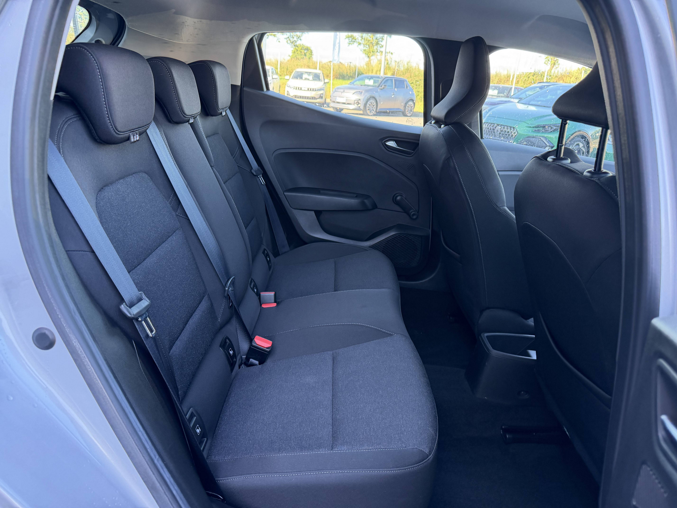 Vente en ligne Renault Clio 5 Clio TCe 90 au prix de 15 490 €