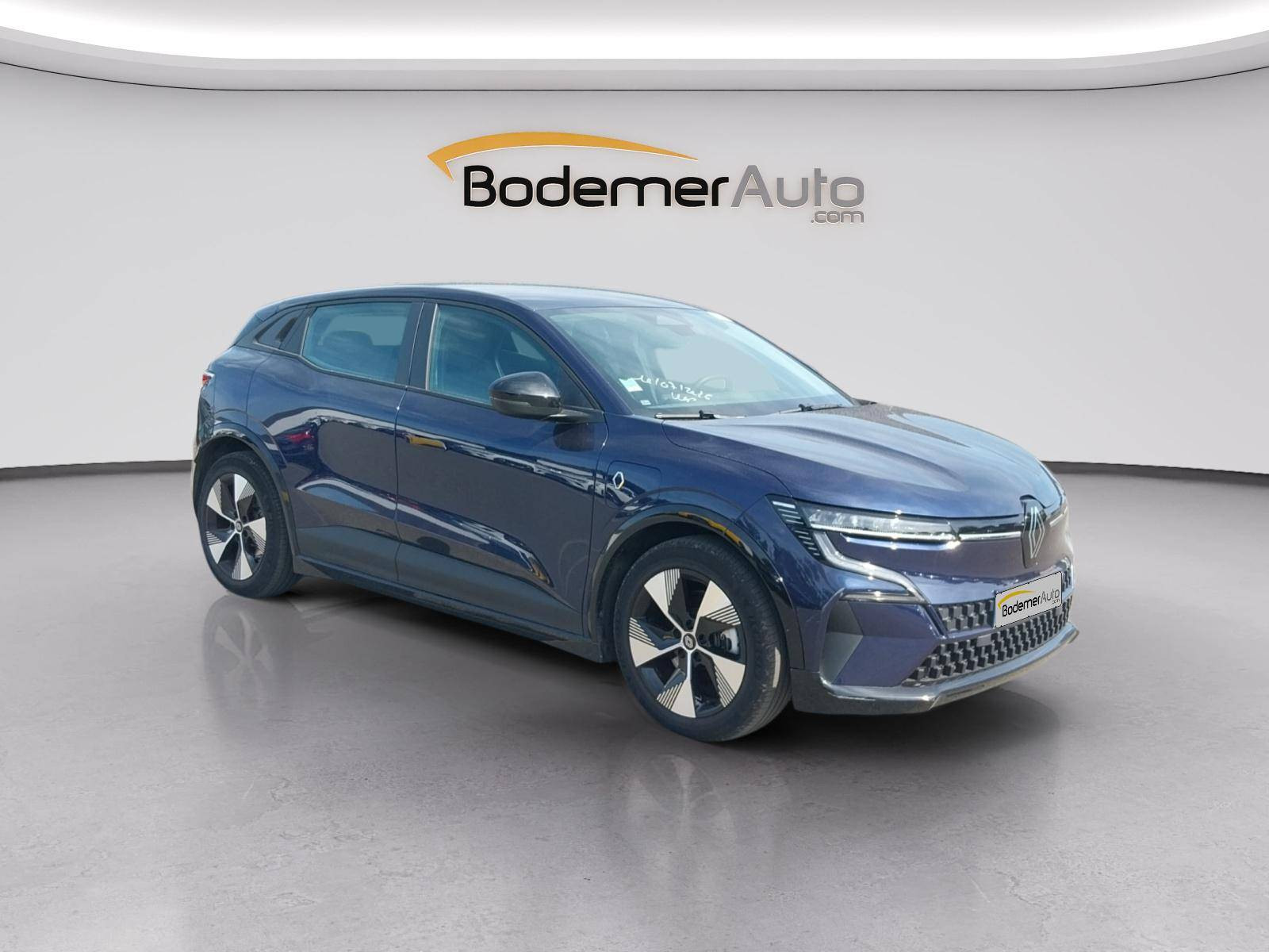 Vente en ligne Renault Megane E-Tech  EV60 220 ch super charge au prix de 24 990 €
