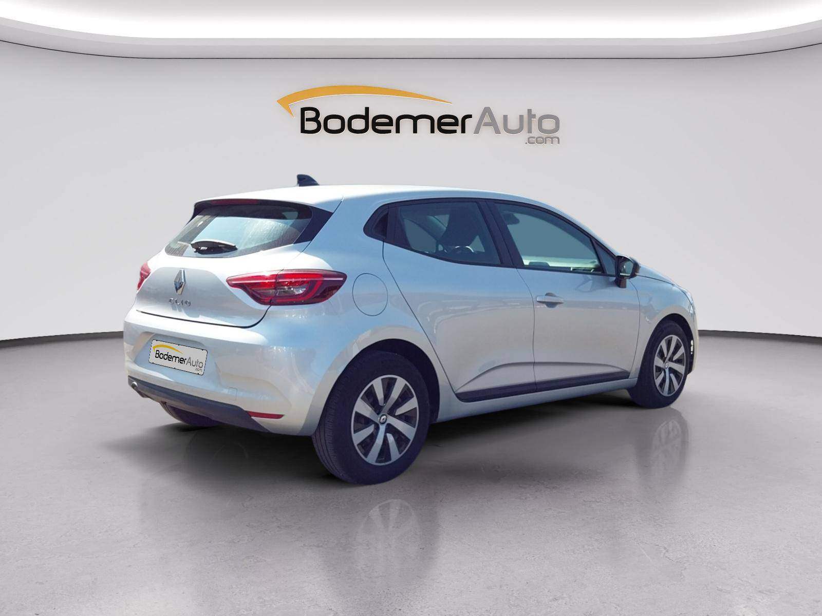 Vente en ligne Renault Clio 5 Clio TCe 90 au prix de 14 590 €