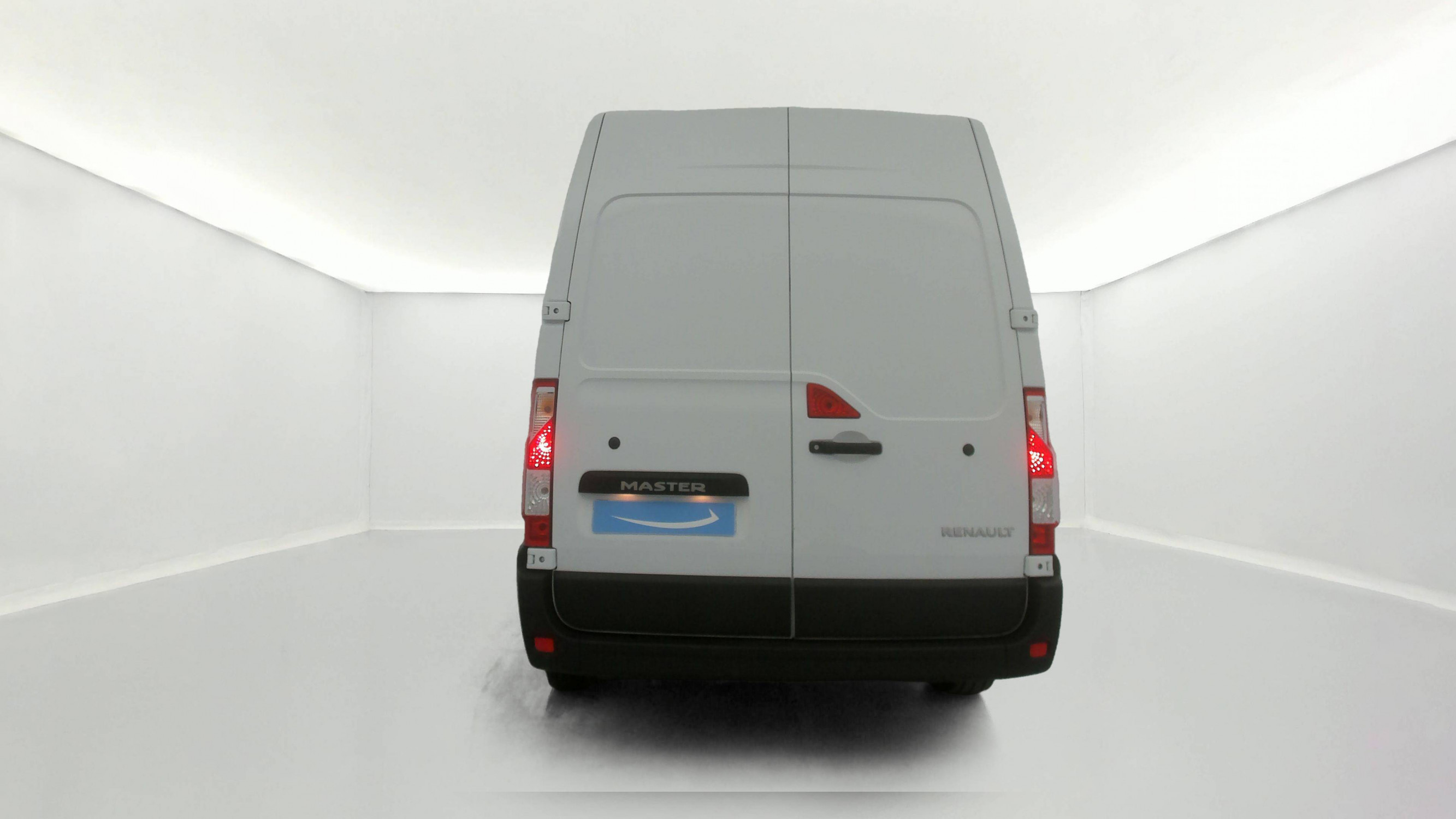 Vente en ligne Renault Master Fourgon MASTER FGN TRAC F3500 L2H2 BLUE DCI 135 au prix de 23 990 €