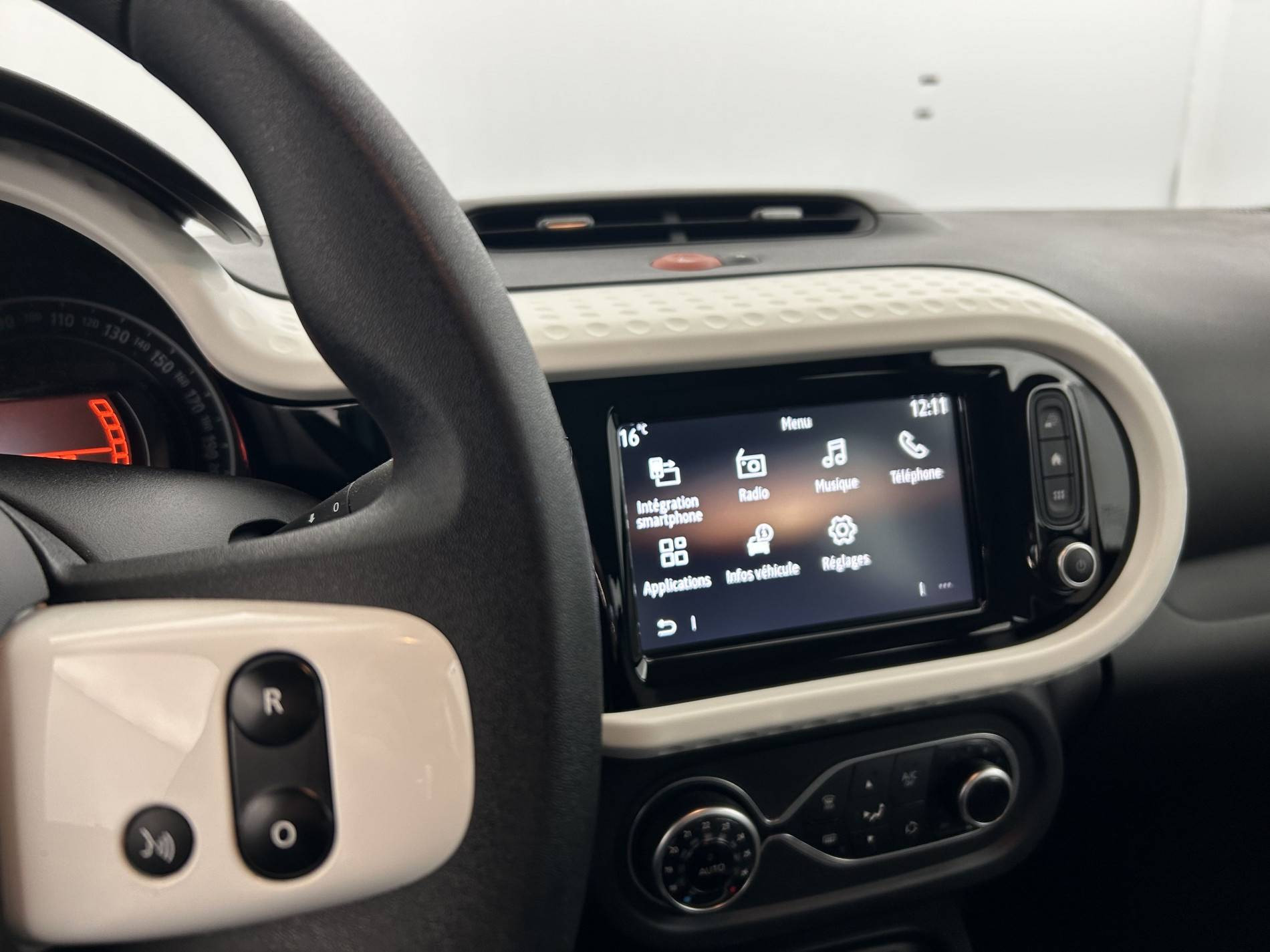 Vente en ligne Renault Twingo 3  SCe 65 au prix de 11 690 €