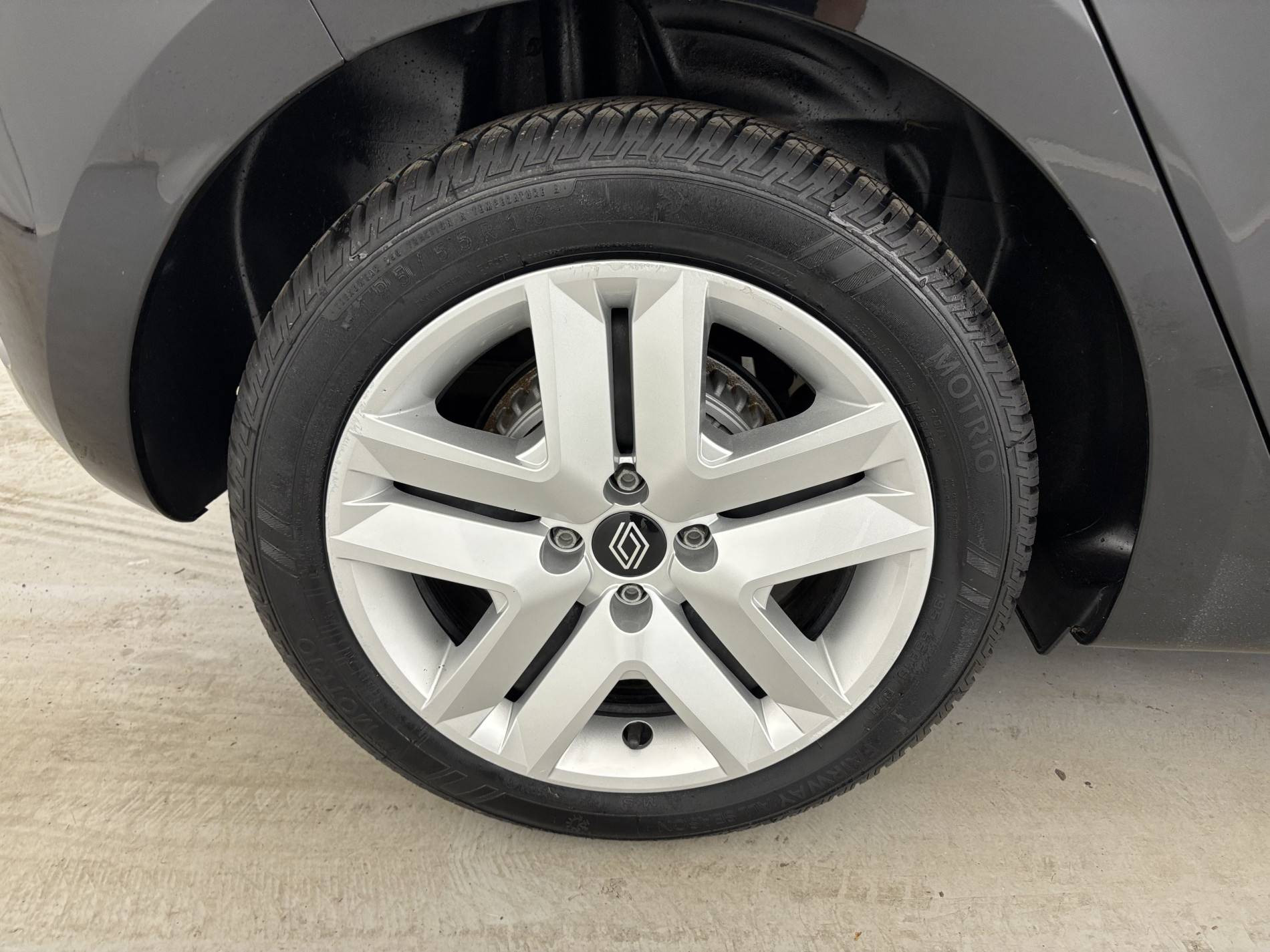 Vente en ligne Renault Clio 5 Clio dCi 100 au prix de 15 790 €