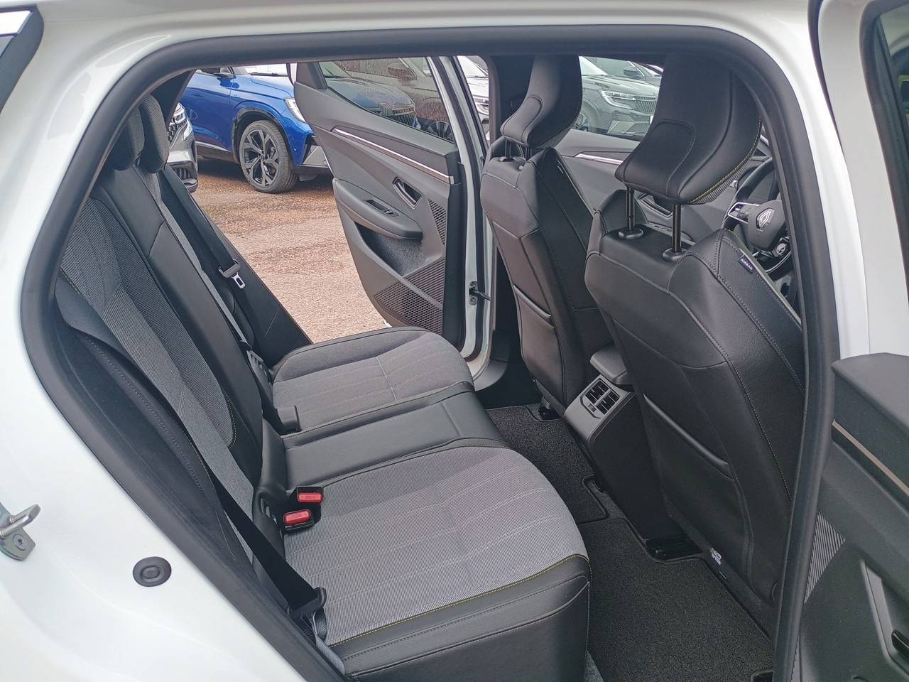 Vente en ligne Renault Megane E-Tech  EV60 220 ch super charge au prix de 26 490 €