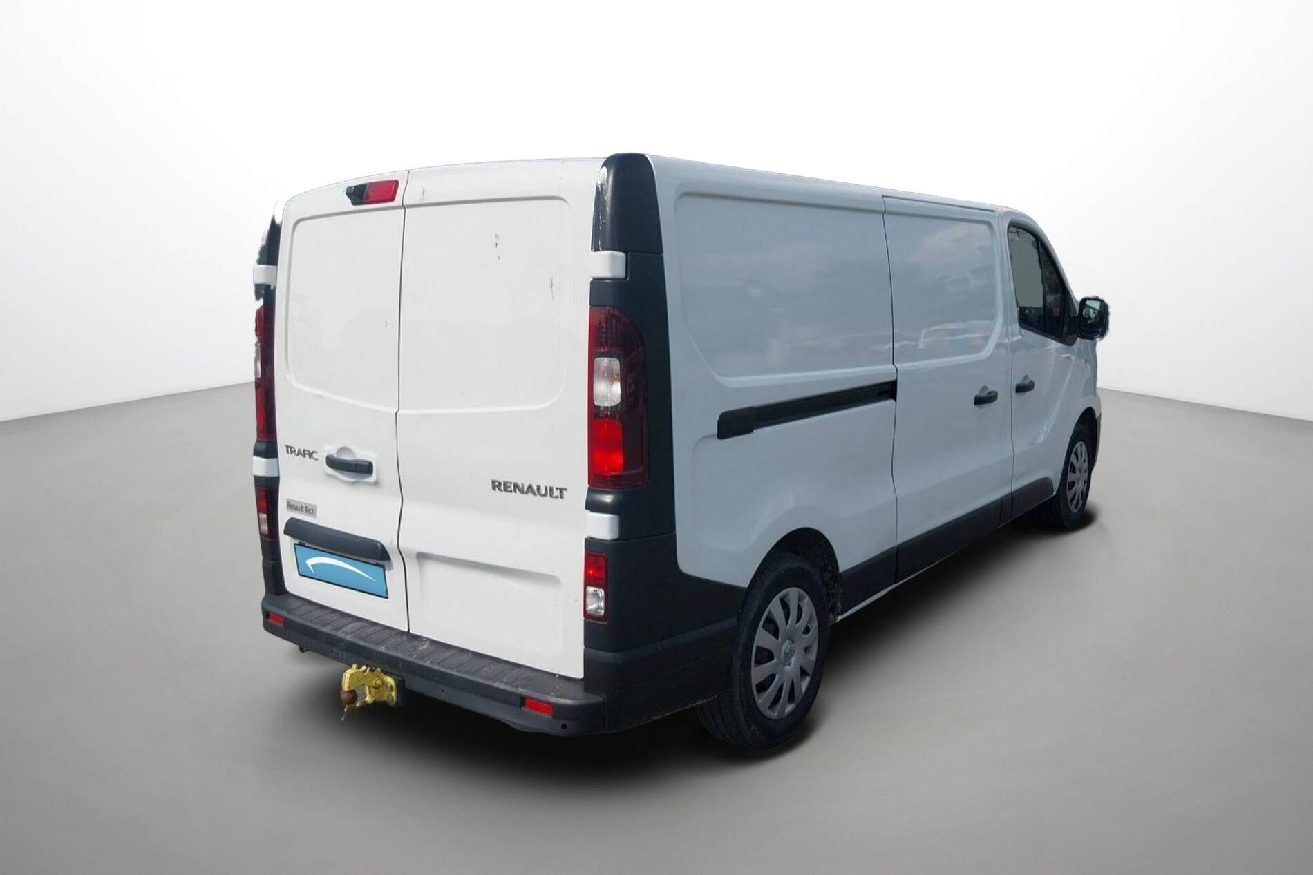 Vente en ligne Renault Trafic 3 Fourgon TRAFIC FGN L2H1 1300 KG DCI 120 au prix de 21 490 €