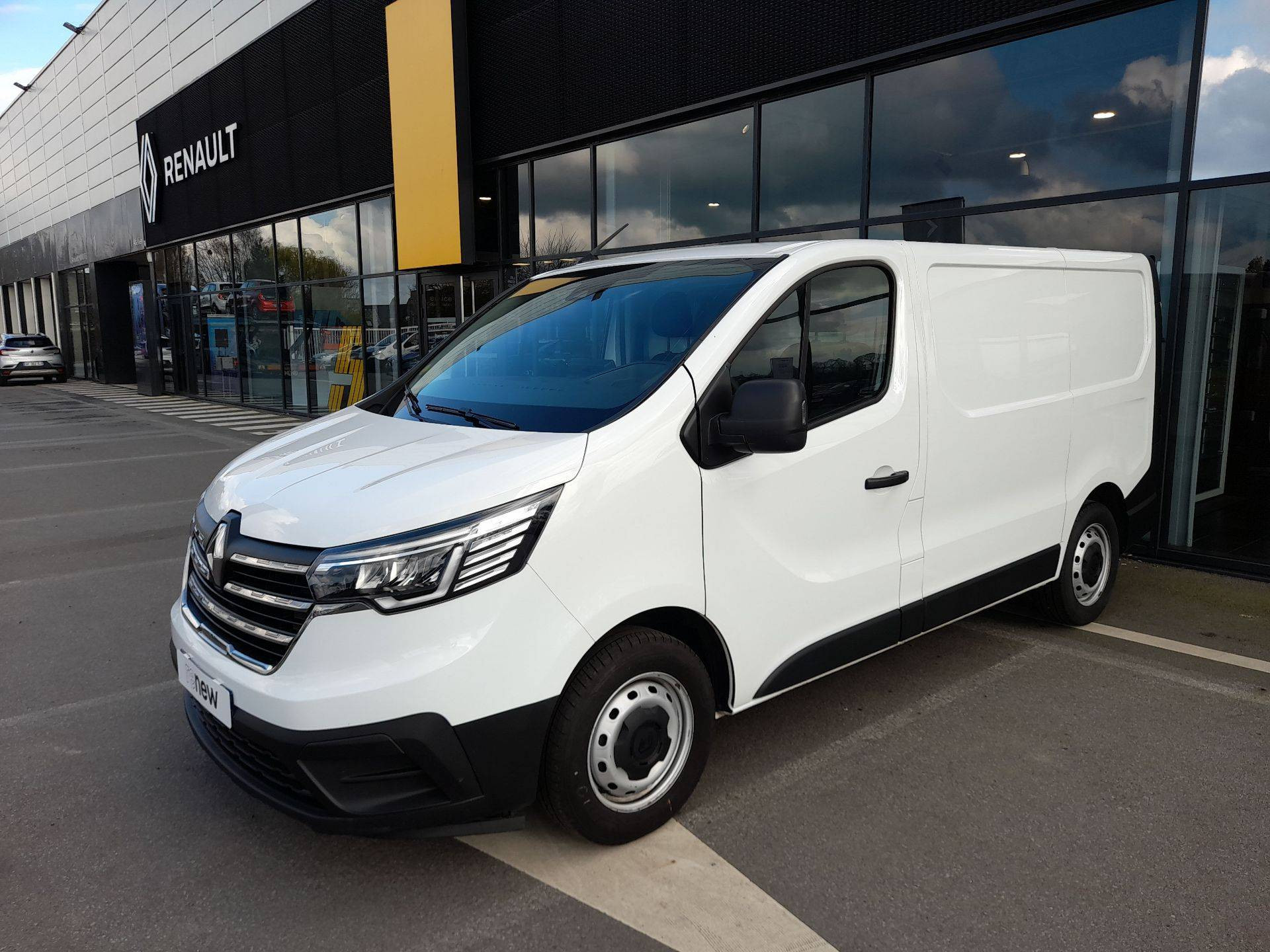 Renault Trafic 3 Fourgon TRAFIC FGN L1H1 2800 KG BLUE DCI 130 occasion de 2023 en vente à Lamballe