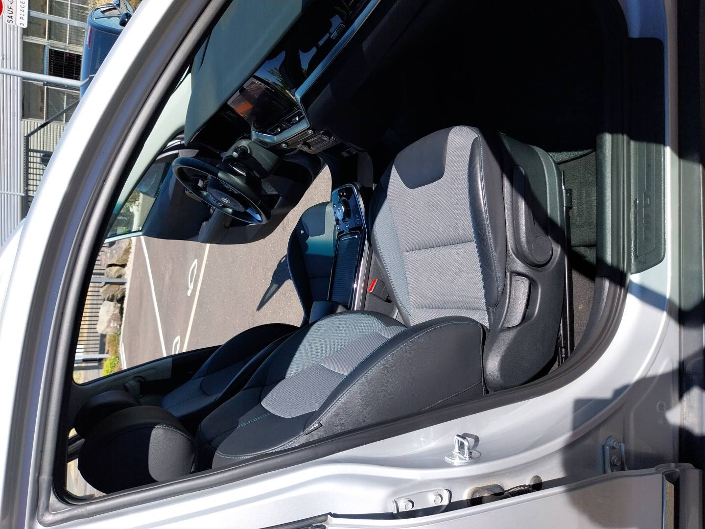 Vente en ligne Kia e-Niro  Electrique 204 ch au prix de 18 490 €