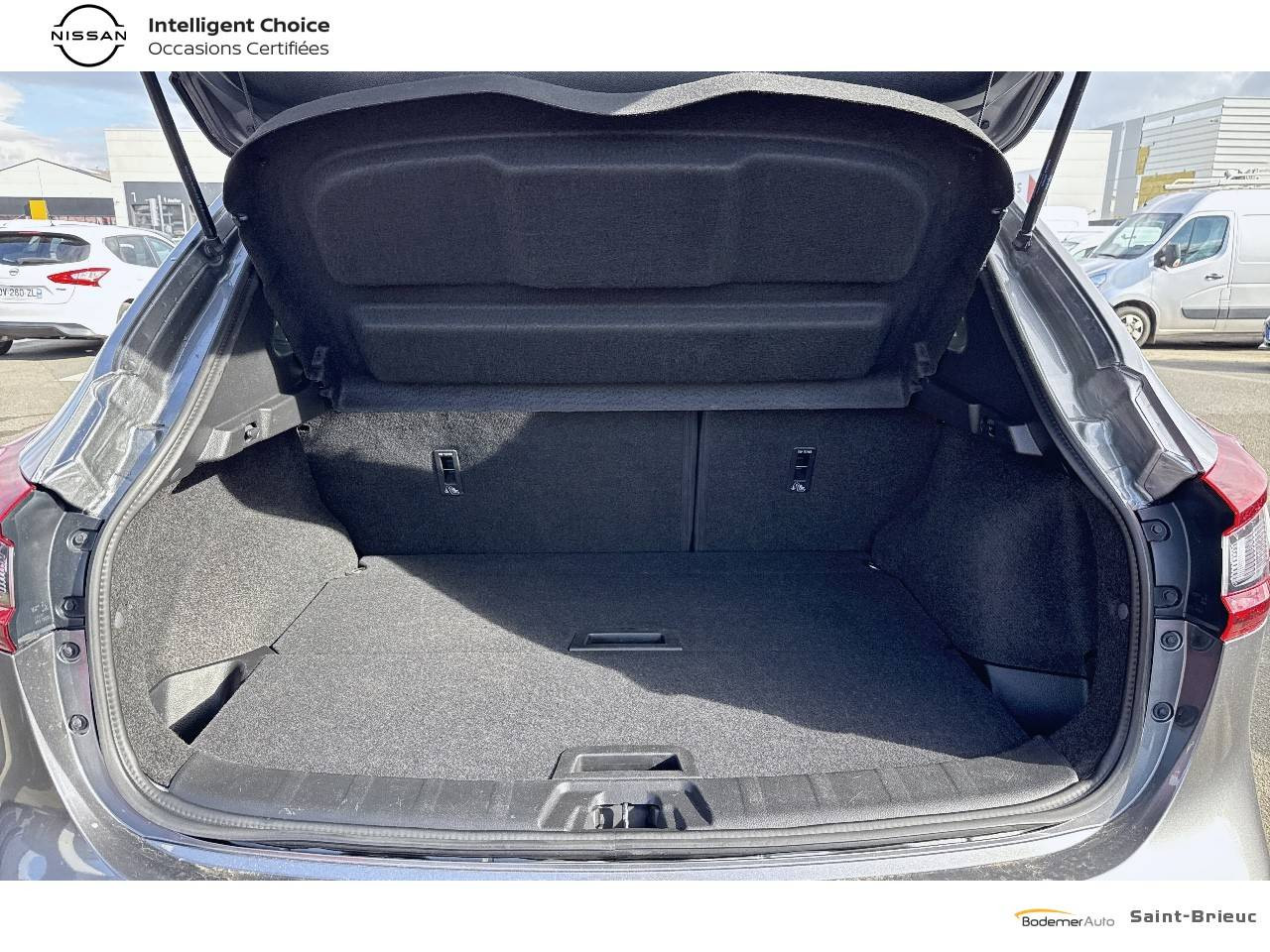 Vente en ligne Nissan Qashqai Qashqai 1.5 dCi 115 au prix de 16 990 €