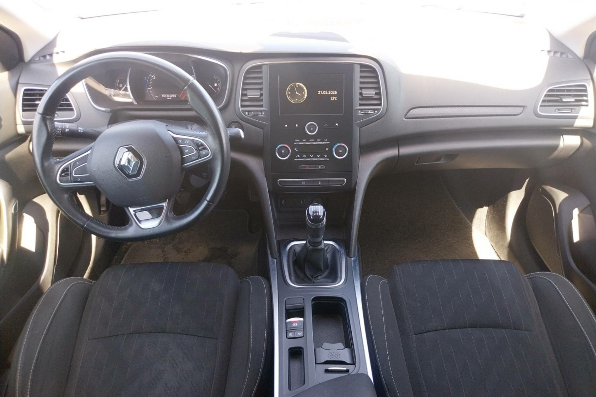 Vente en ligne Renault Megane 4 Mégane IV Berline TCe 140 FAP au prix de 13 900 €